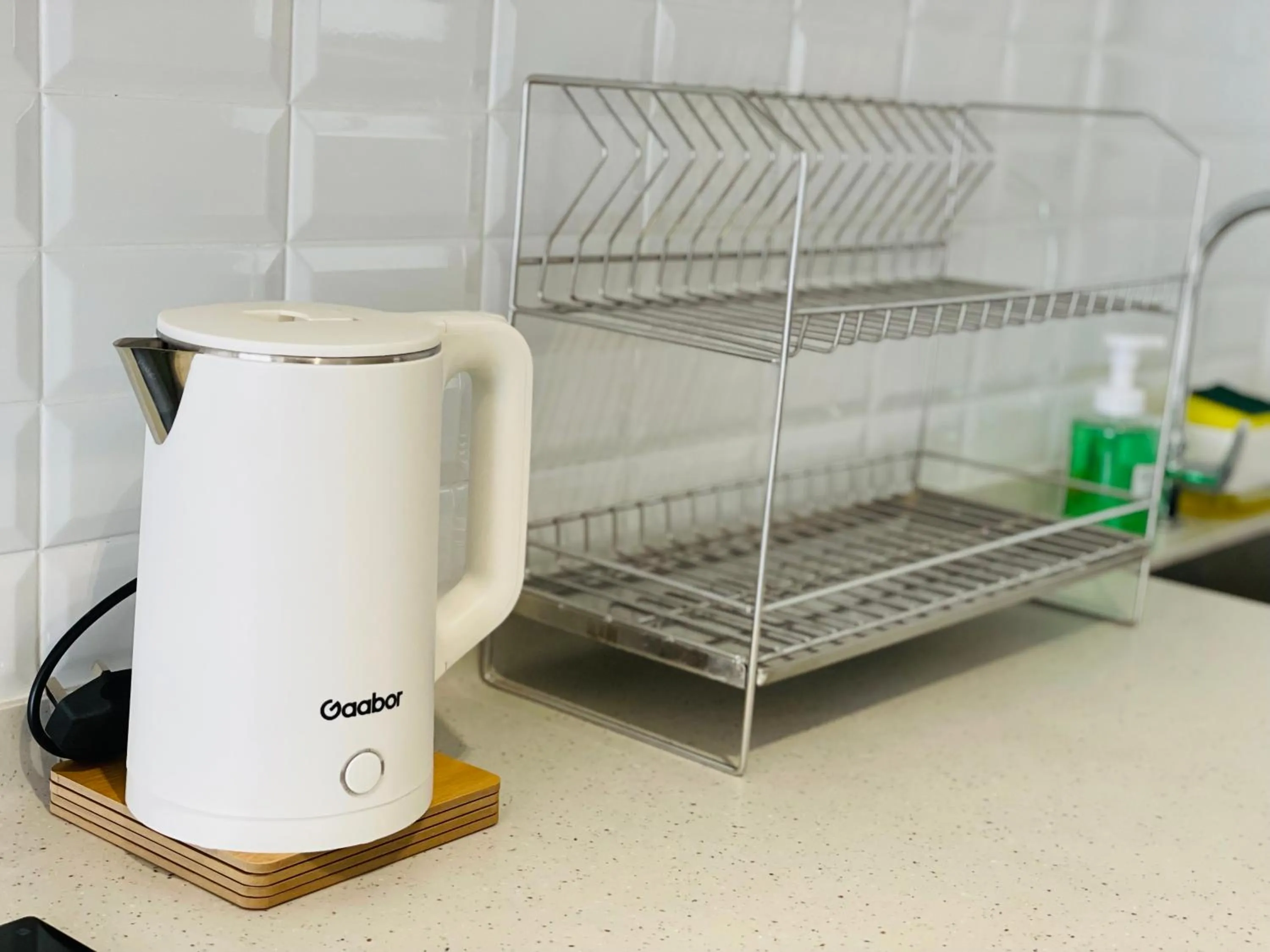 Kitchen or kitchenette in Continew Residence by Shuen