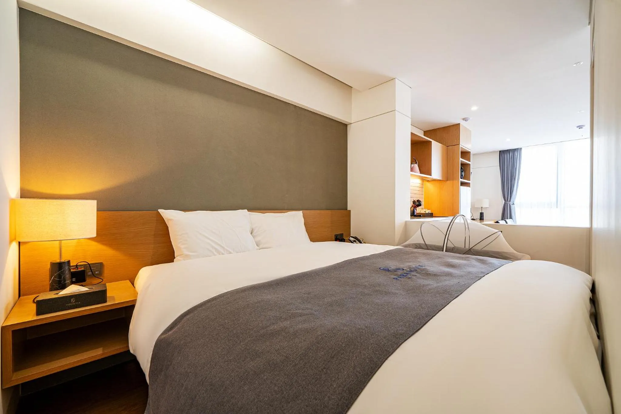 Bed in Hotel Parangvue