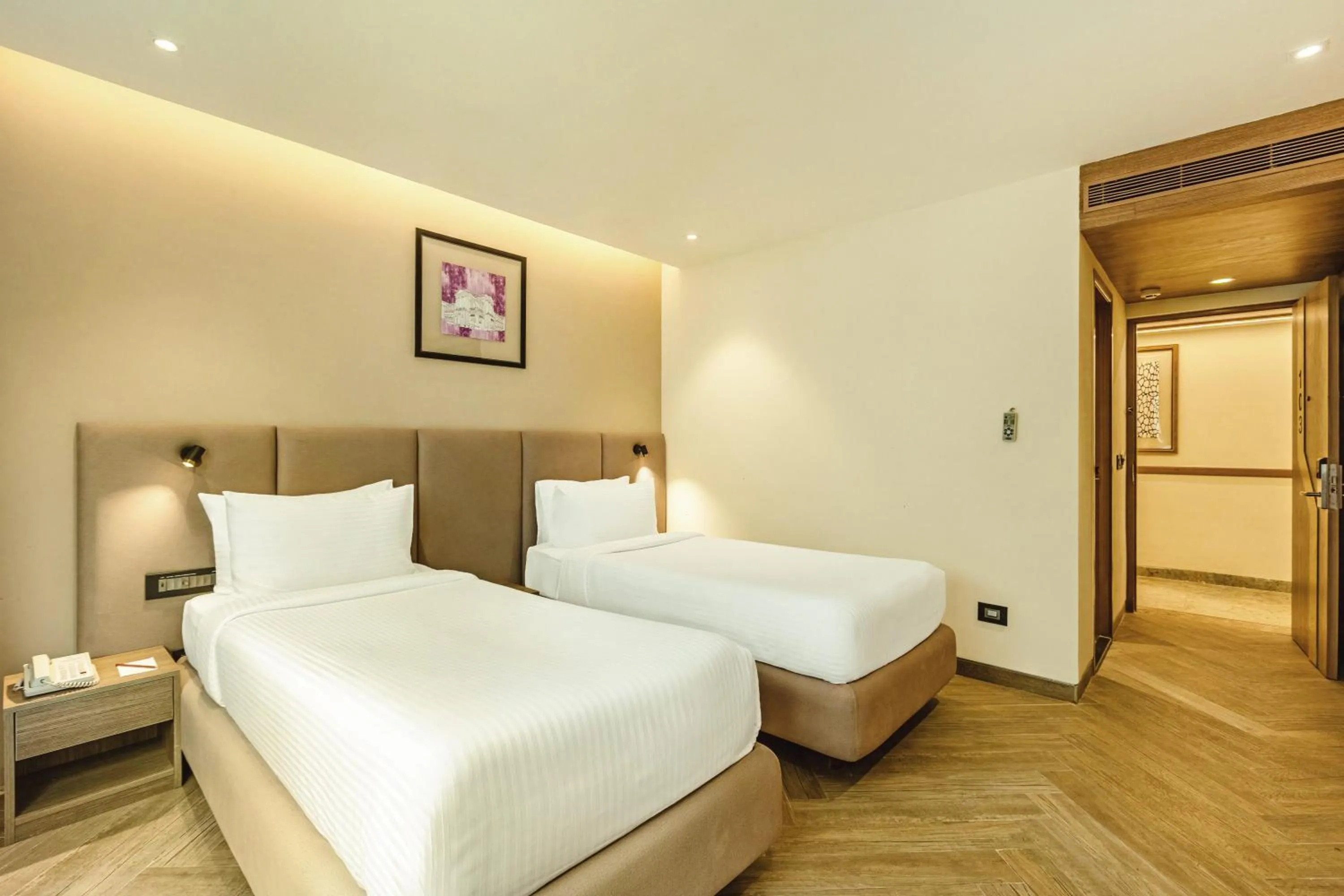 Bed in Mango Hill Central Chennai