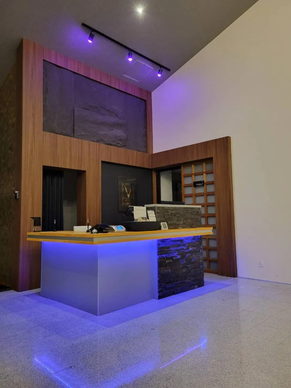 Property building in Villa 33 Kashikojima