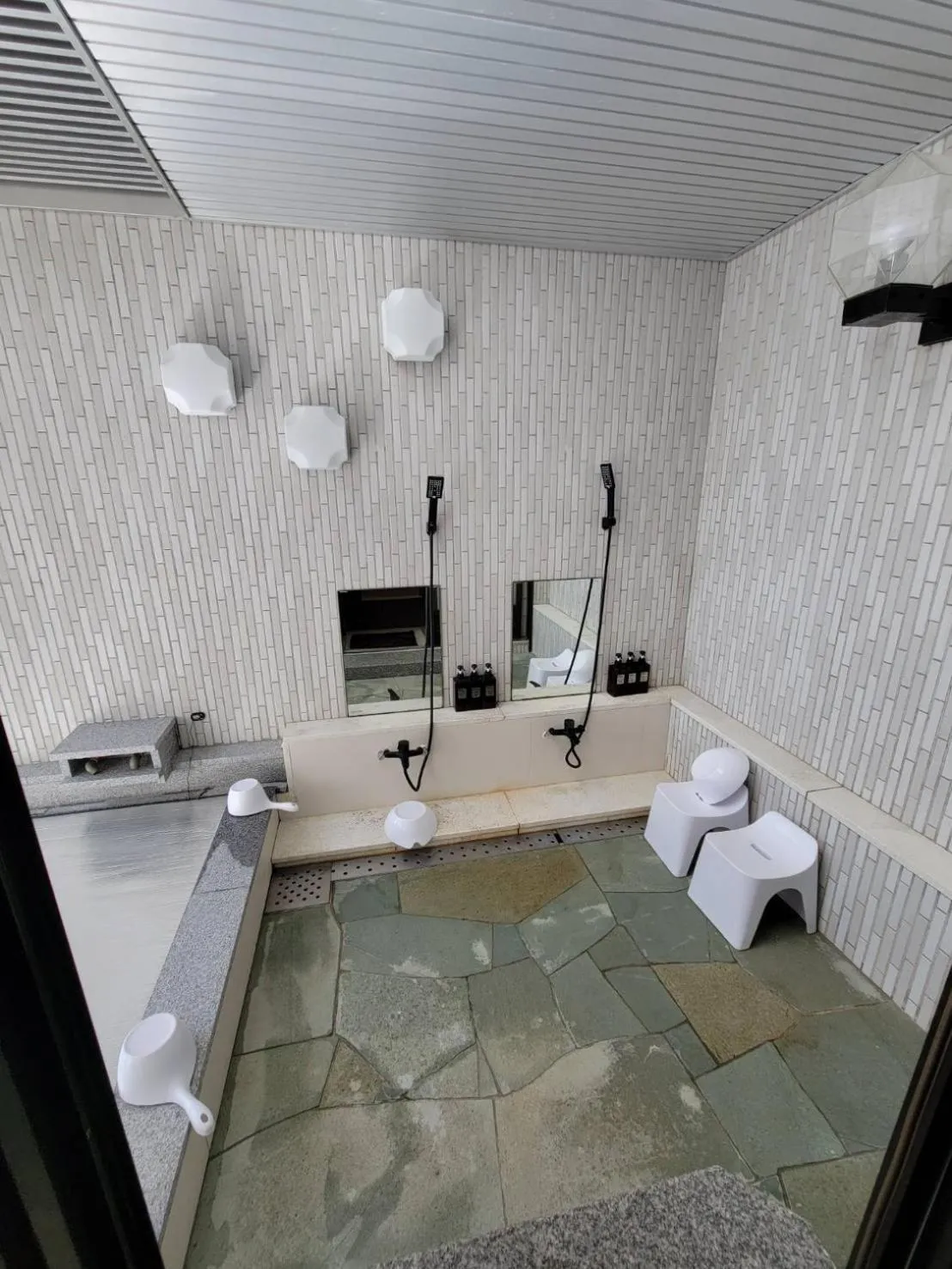 Open Air Bath in Villa 33 Kashikojima