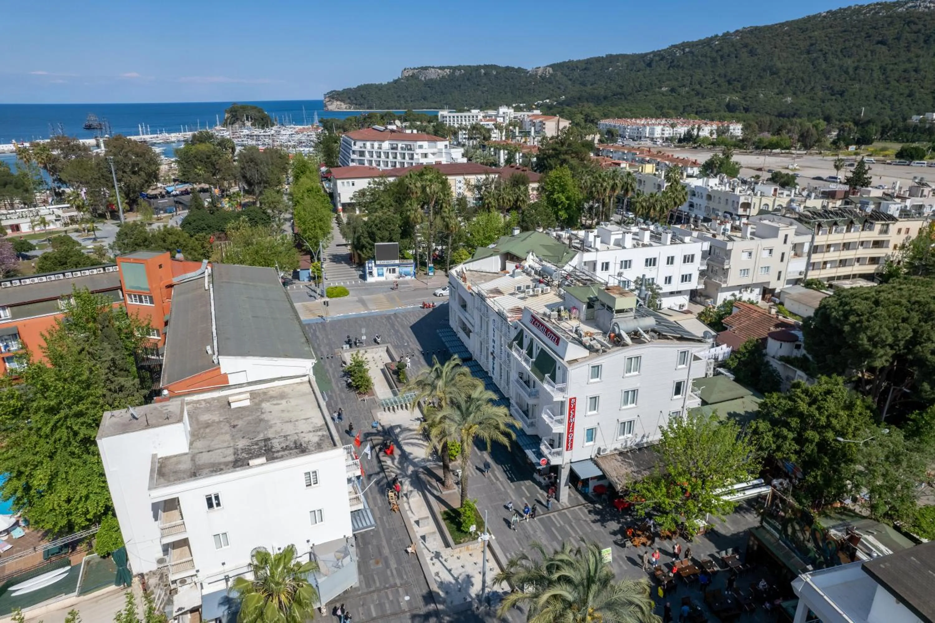 Property building in Nar 15 Boutique