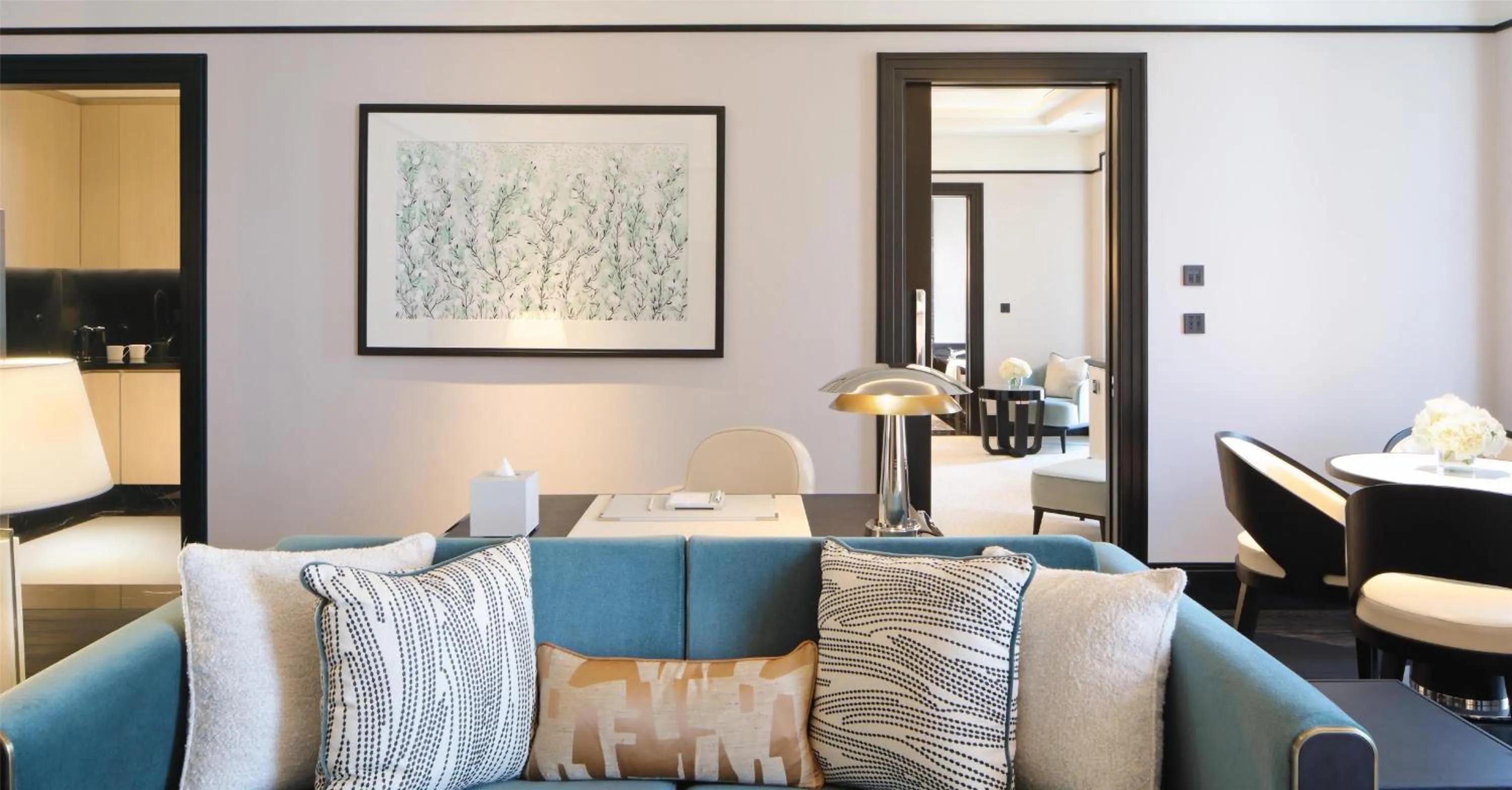 Living room in Waldorf Astoria Doha West Bay