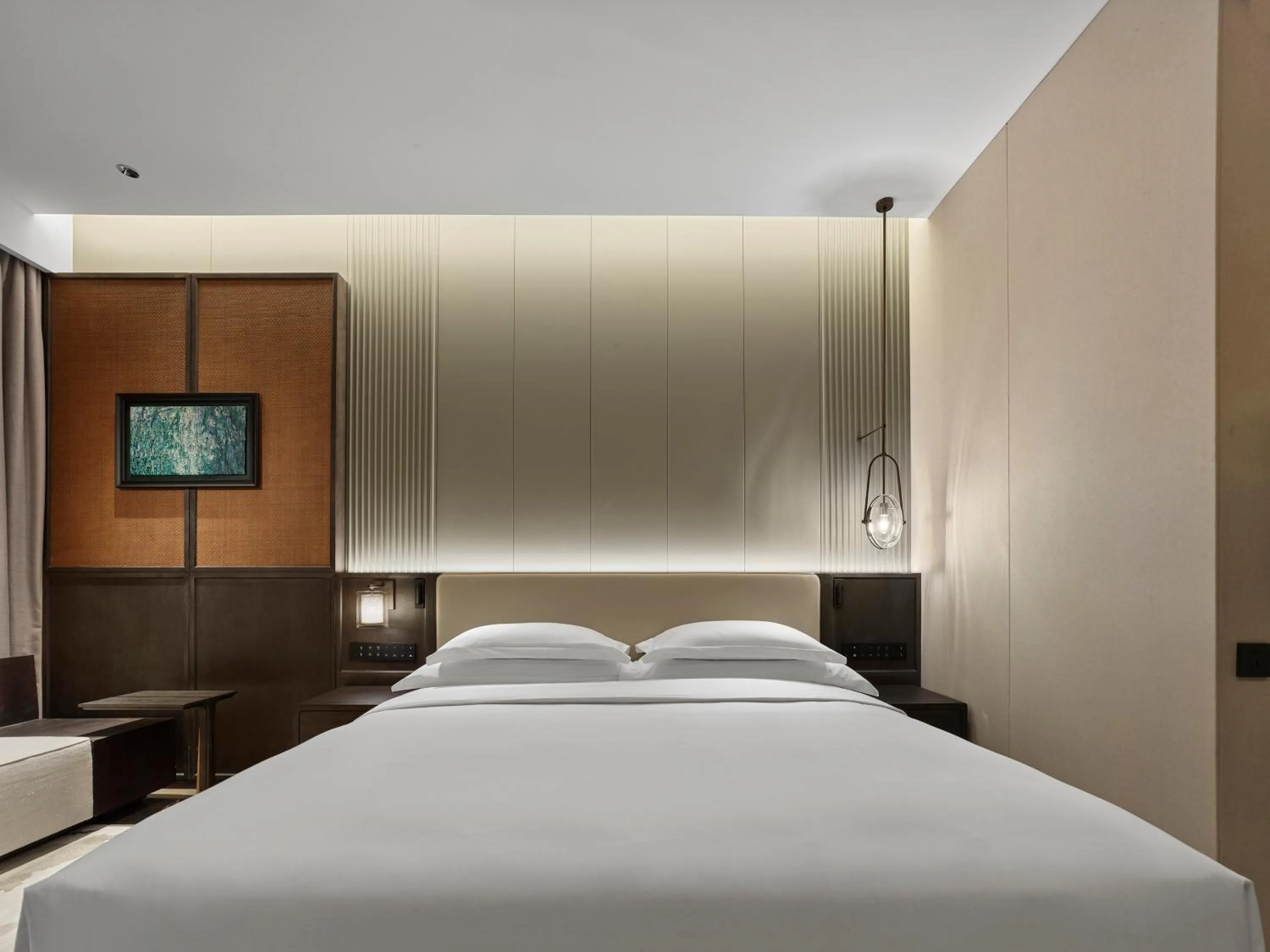 Bed in HOMM Huzhou Xisai Shan