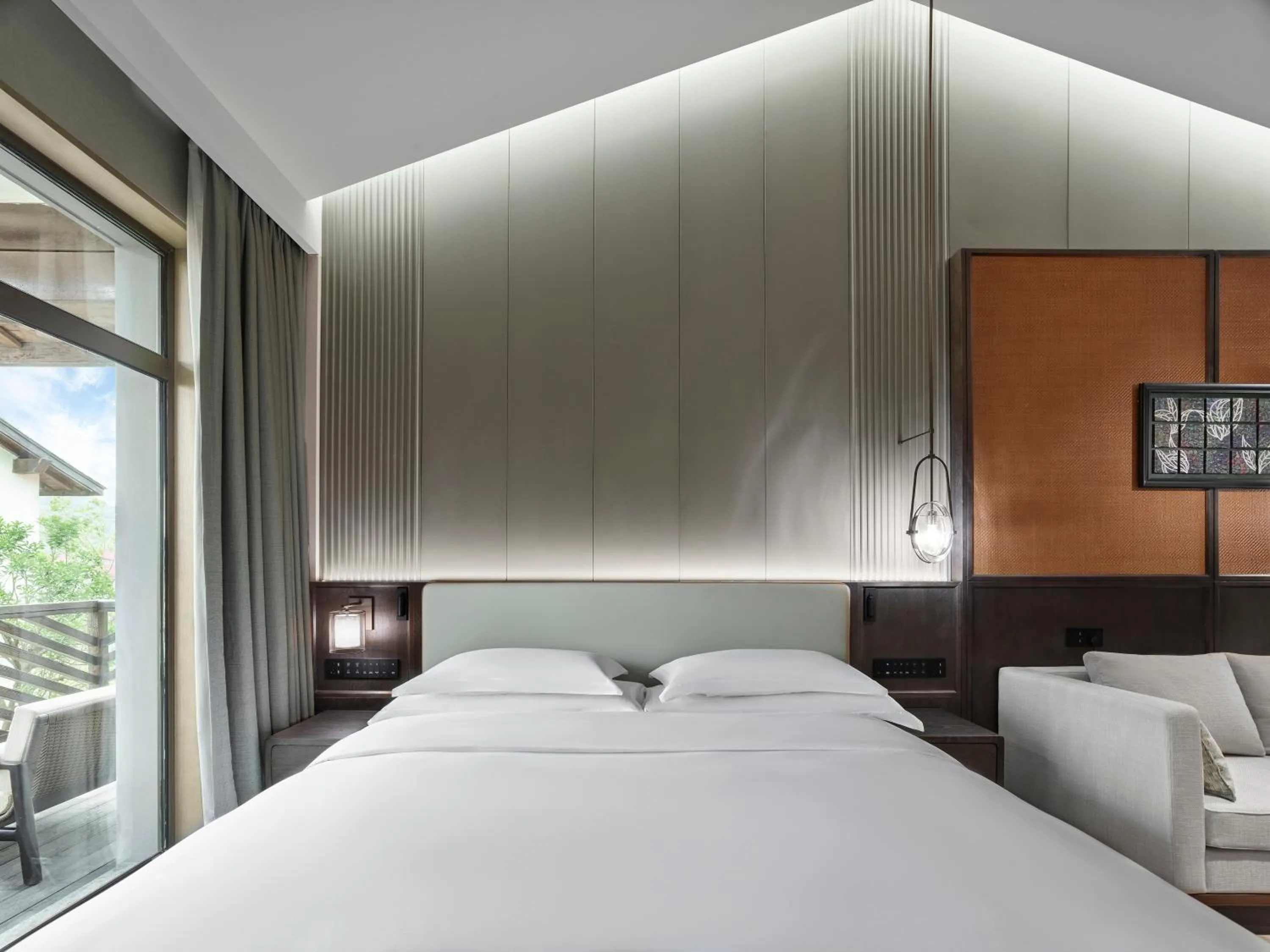 Bed in HOMM Huzhou Xisai Shan