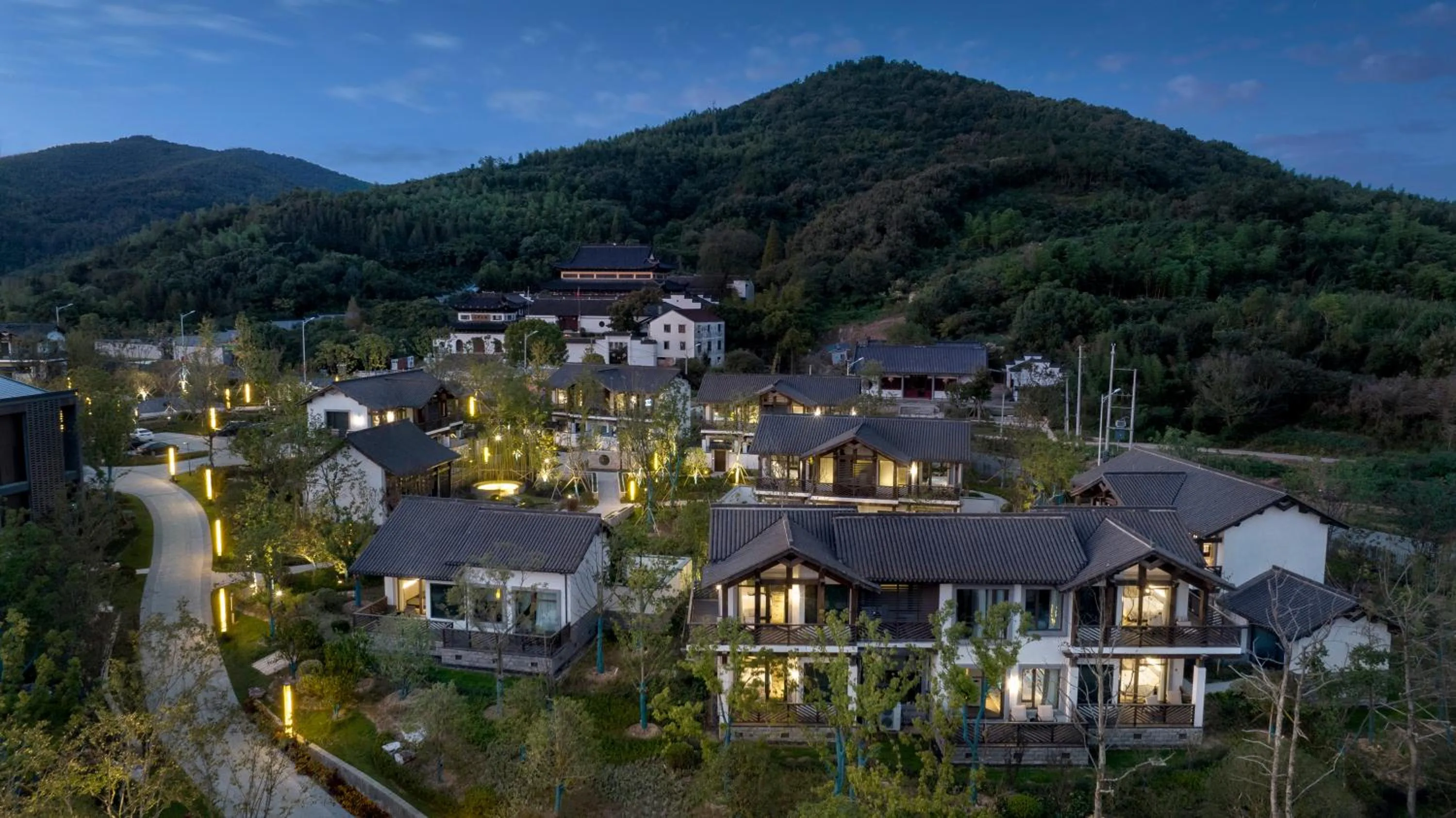 Property building in HOMM Huzhou Xisai Shan