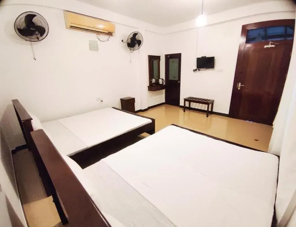 Deluxe Family Room in Heritage Villa Polonnaruwa Deluxe Family Room in Heritage Villa Polonnaruwa