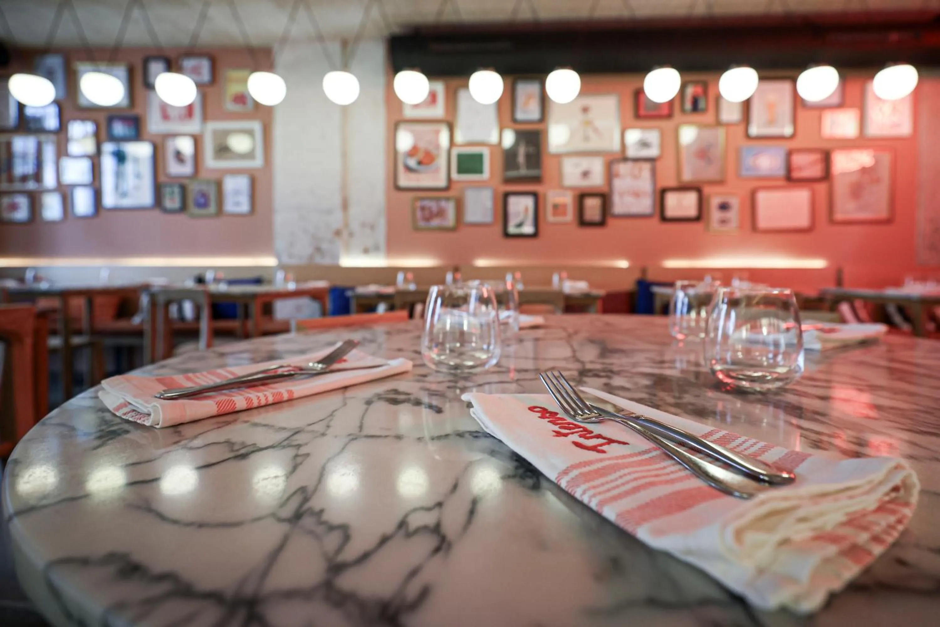 Restaurant/places to eat in Look Living, Lisbon Design Apartments