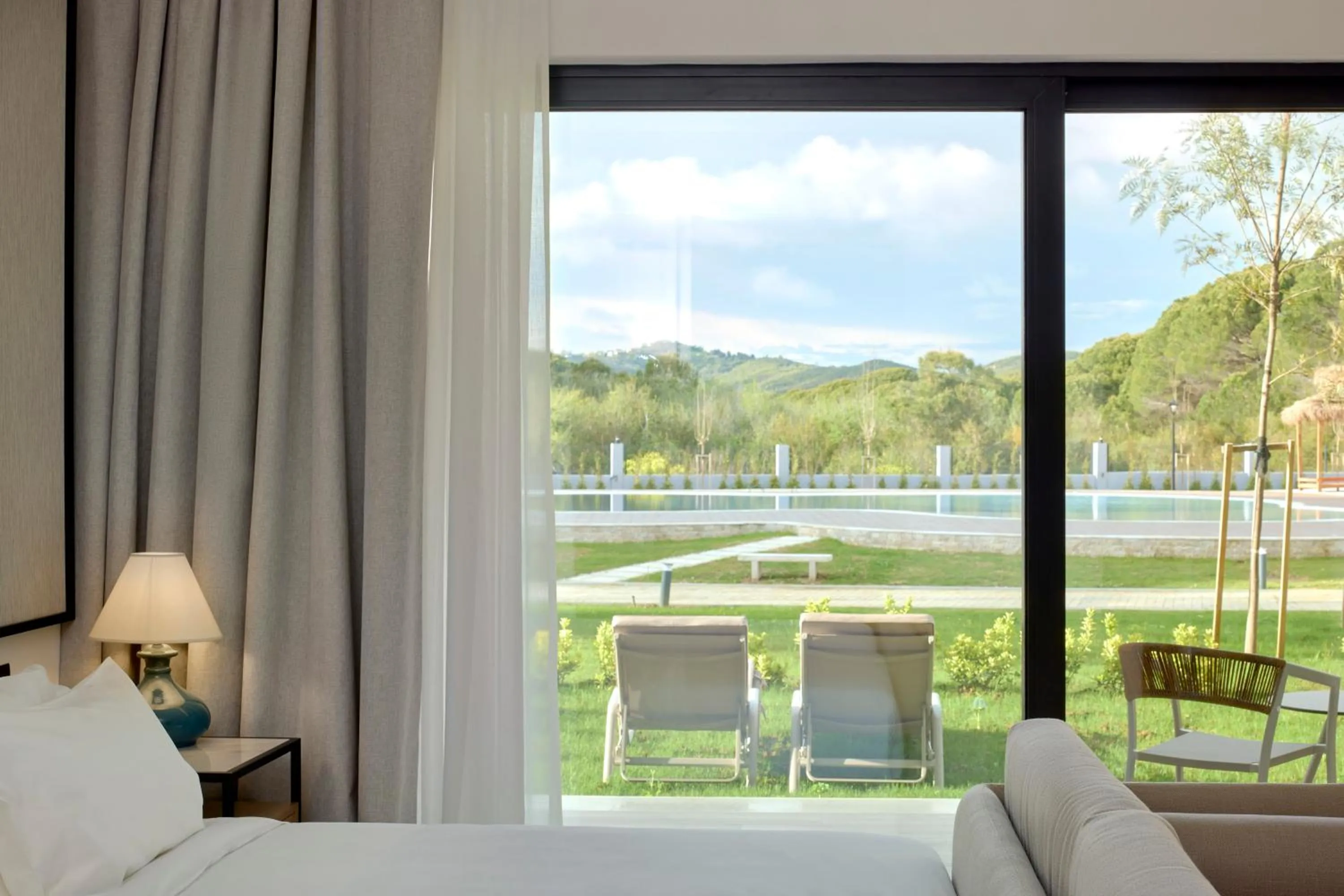 Spring, Bed in Meliá Durrës Albania