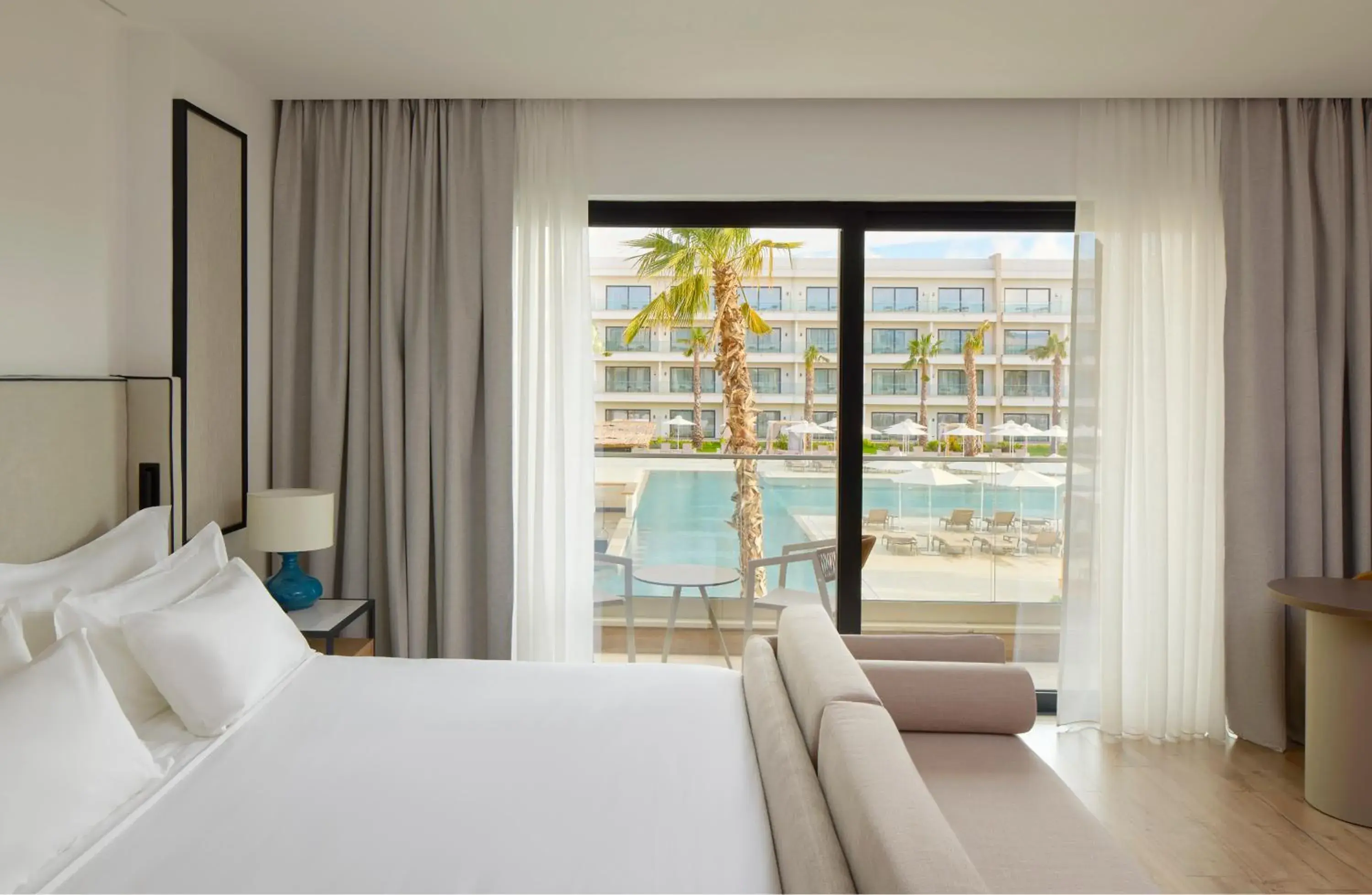 Deluxe Infinity Pool View (2 Adults + 2 Children) in Meliá Durrës Albania Deluxe Infinity Pool View (2 Adults + 2 Children) in Meliá Durrës Albania