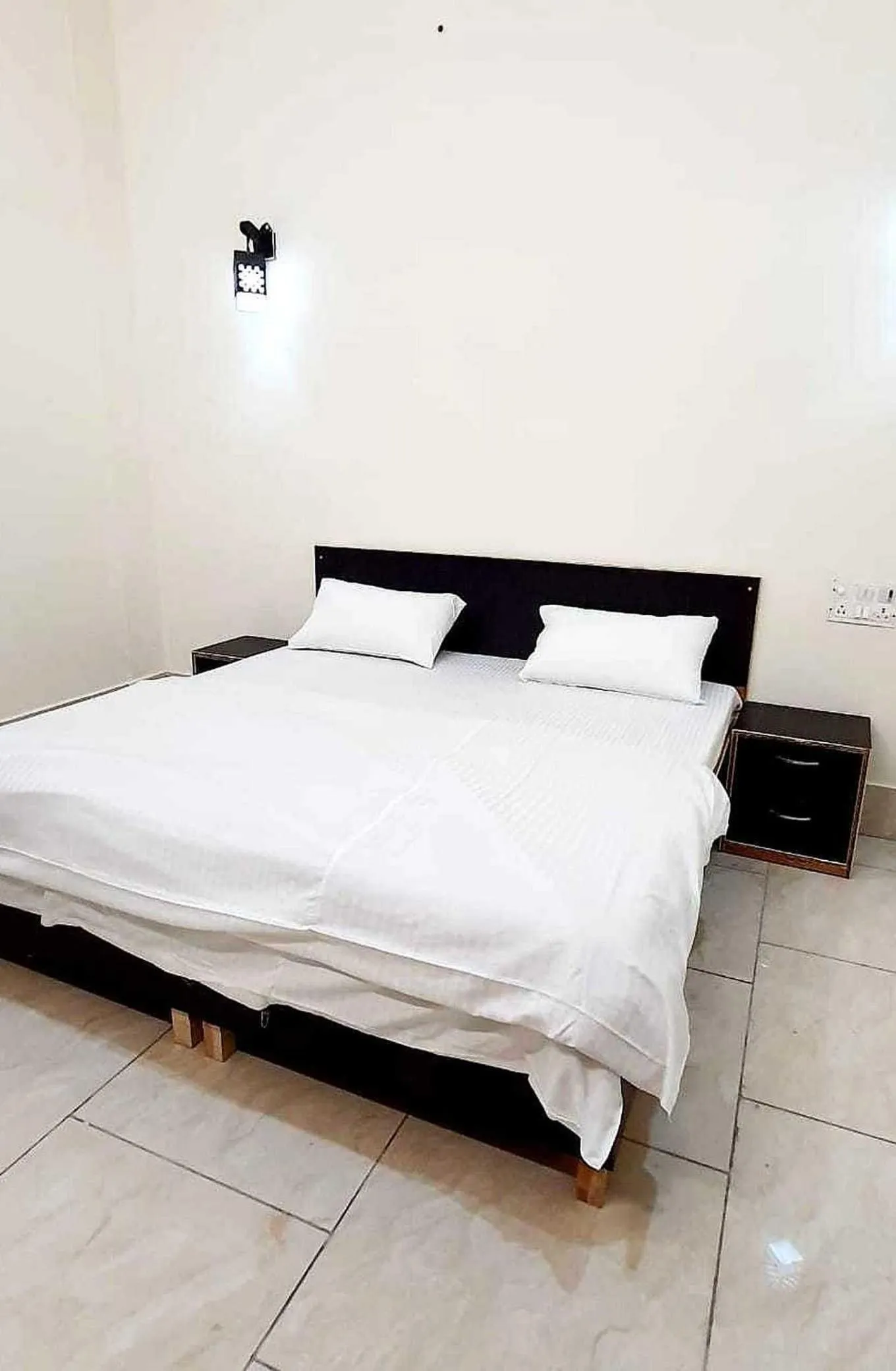 Bedroom in Hotel O S.K.GOLD