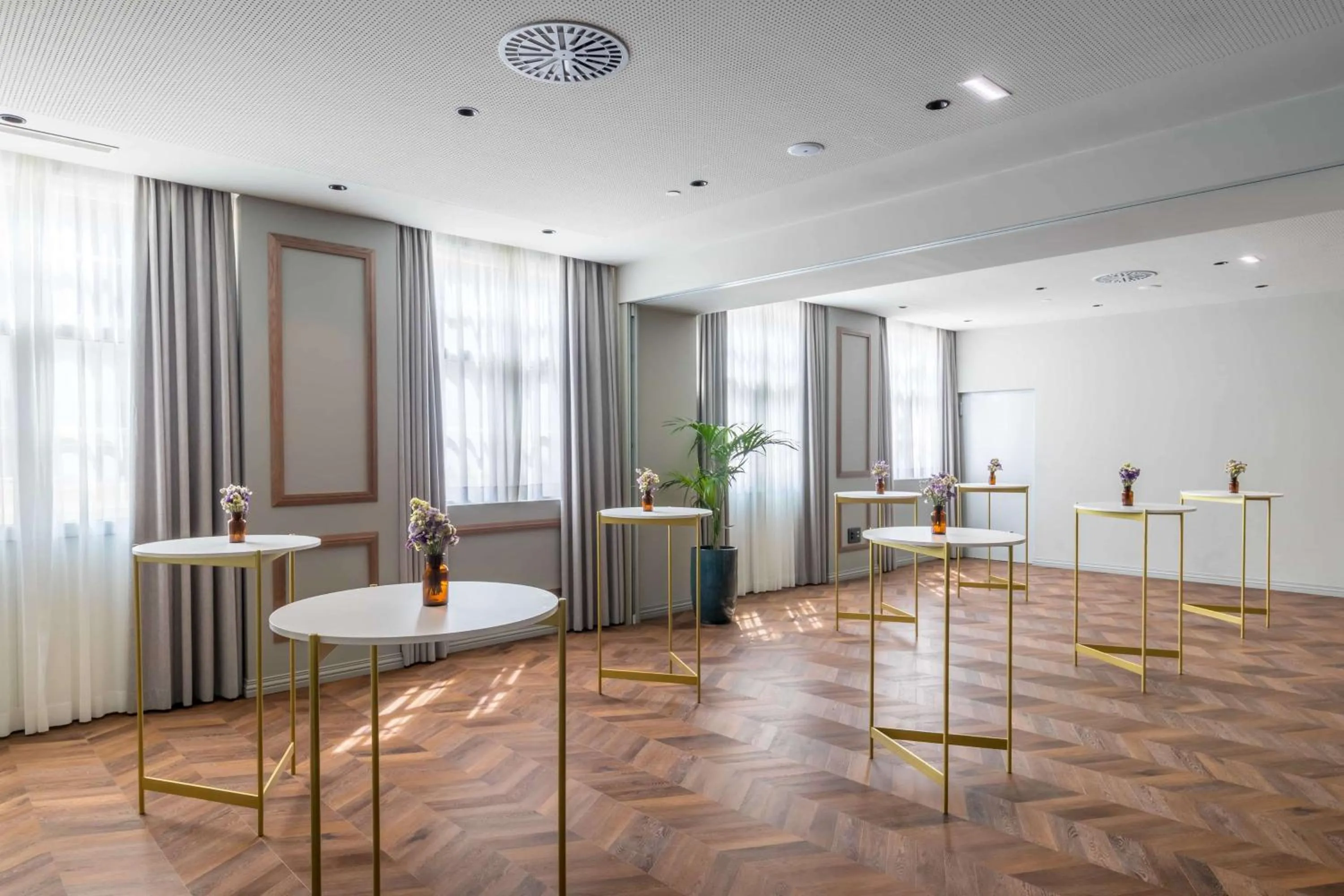 Meeting/conference room in Canfranc Estación, a Royal Hideaway Hotel - Gran Lujo