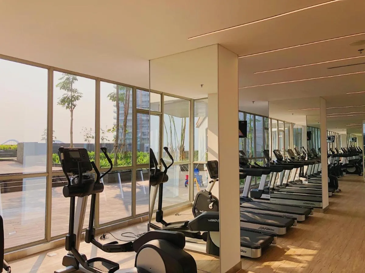 Fitness centre/facilities in Gold Coast Apartemen PIK by Dluxx