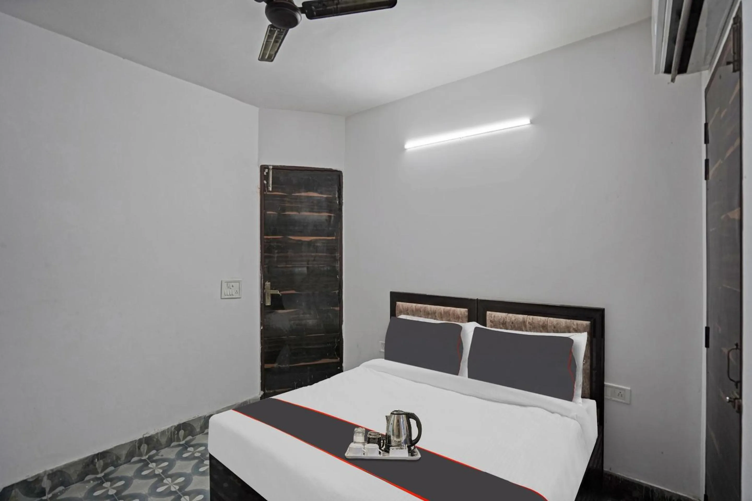 Bedroom in Hotel O SK Residency Rohini