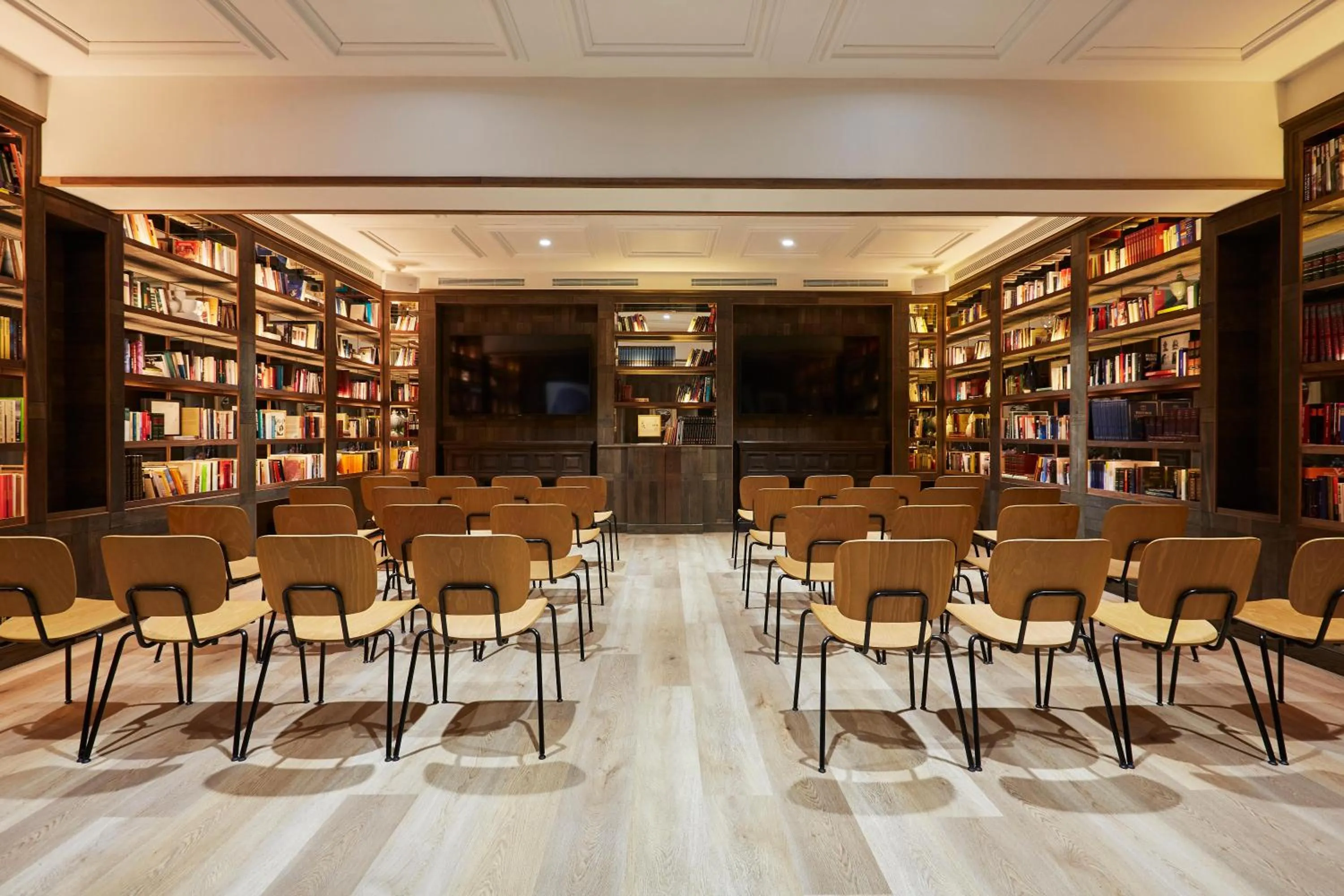Meeting/conference room in Hotel Pulitzer Barcelona