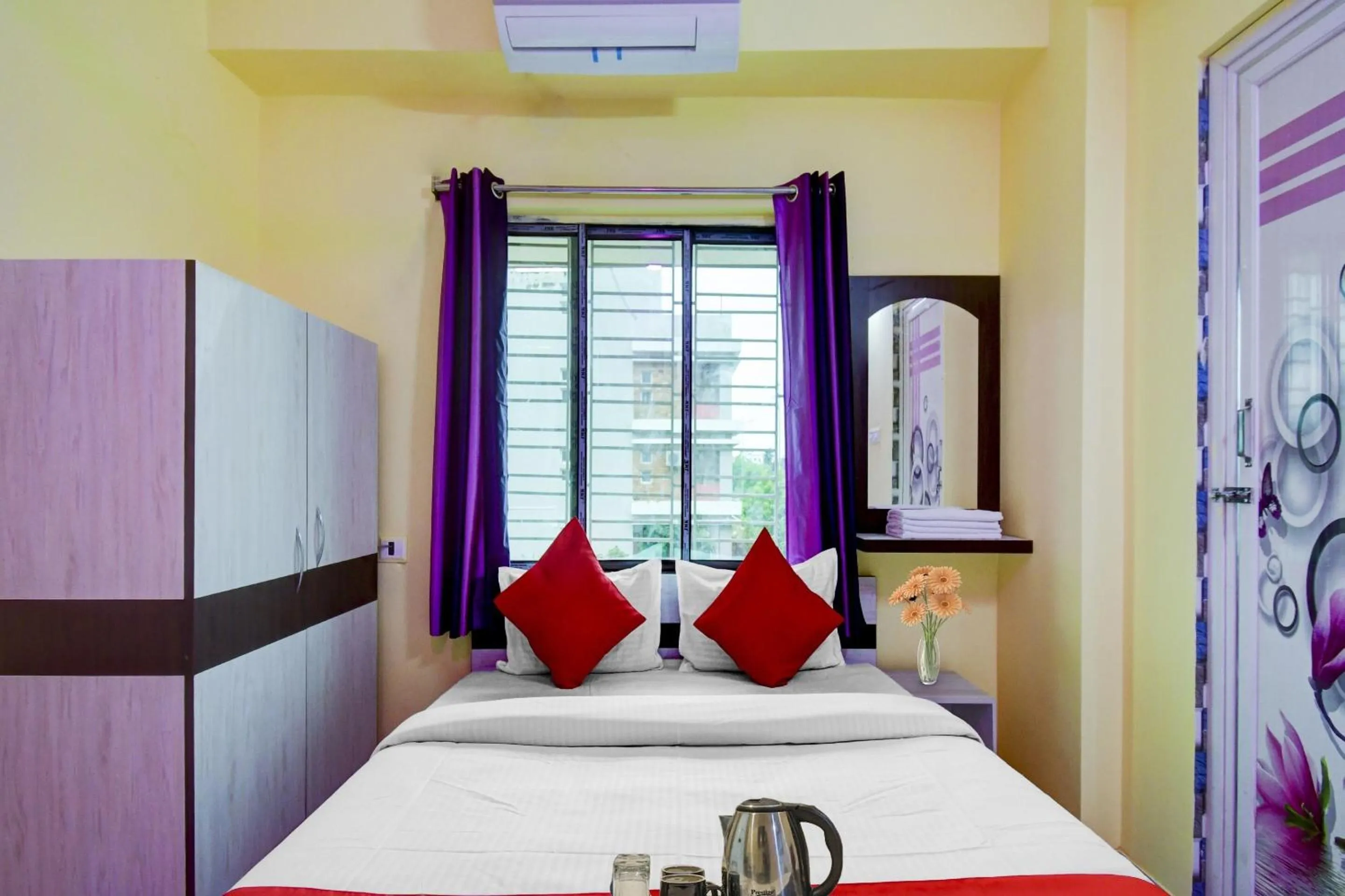 Bedroom, Bed in Hotel O 4 Friends