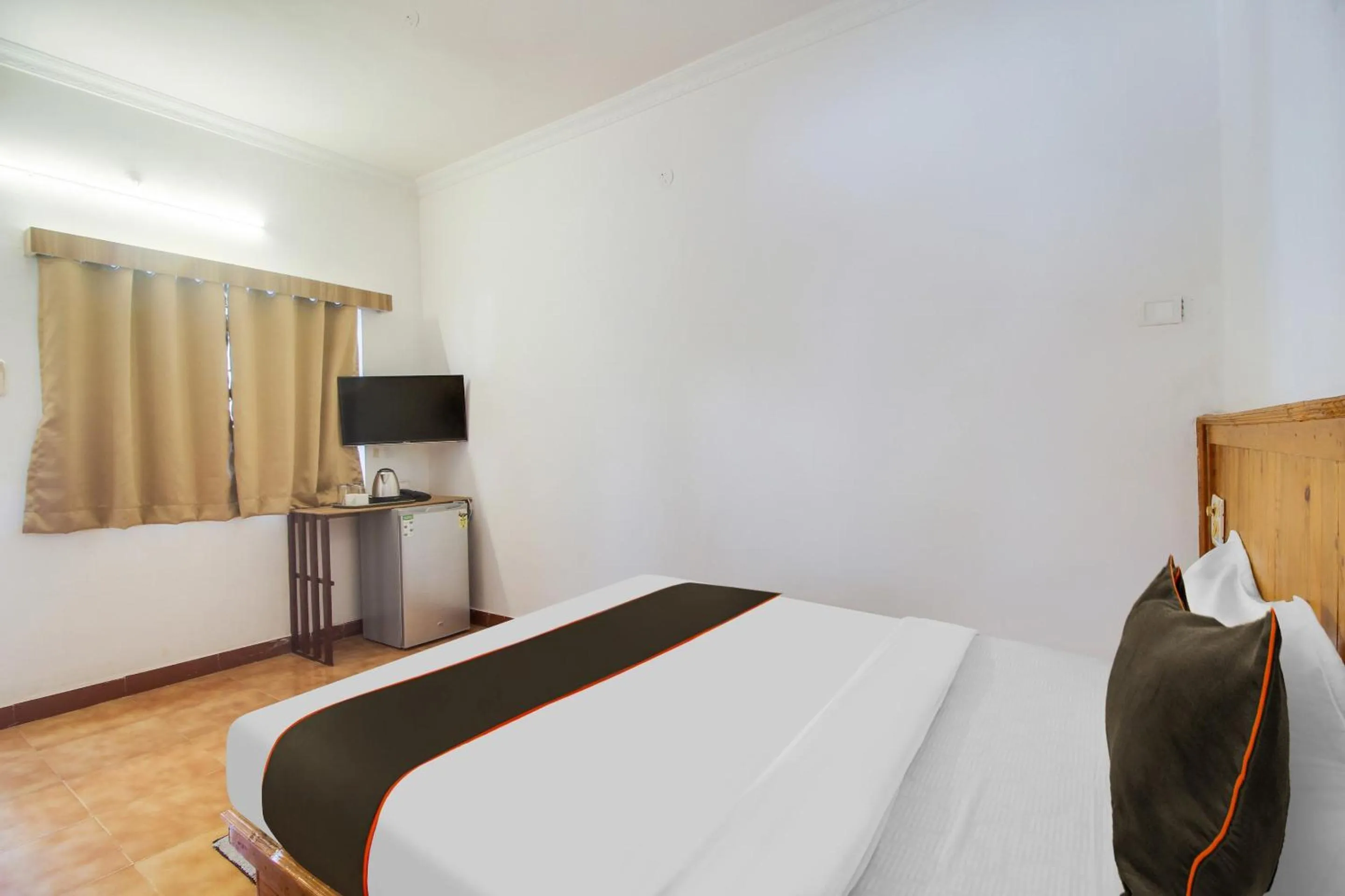 Bedroom, Bed in Collection O Bay