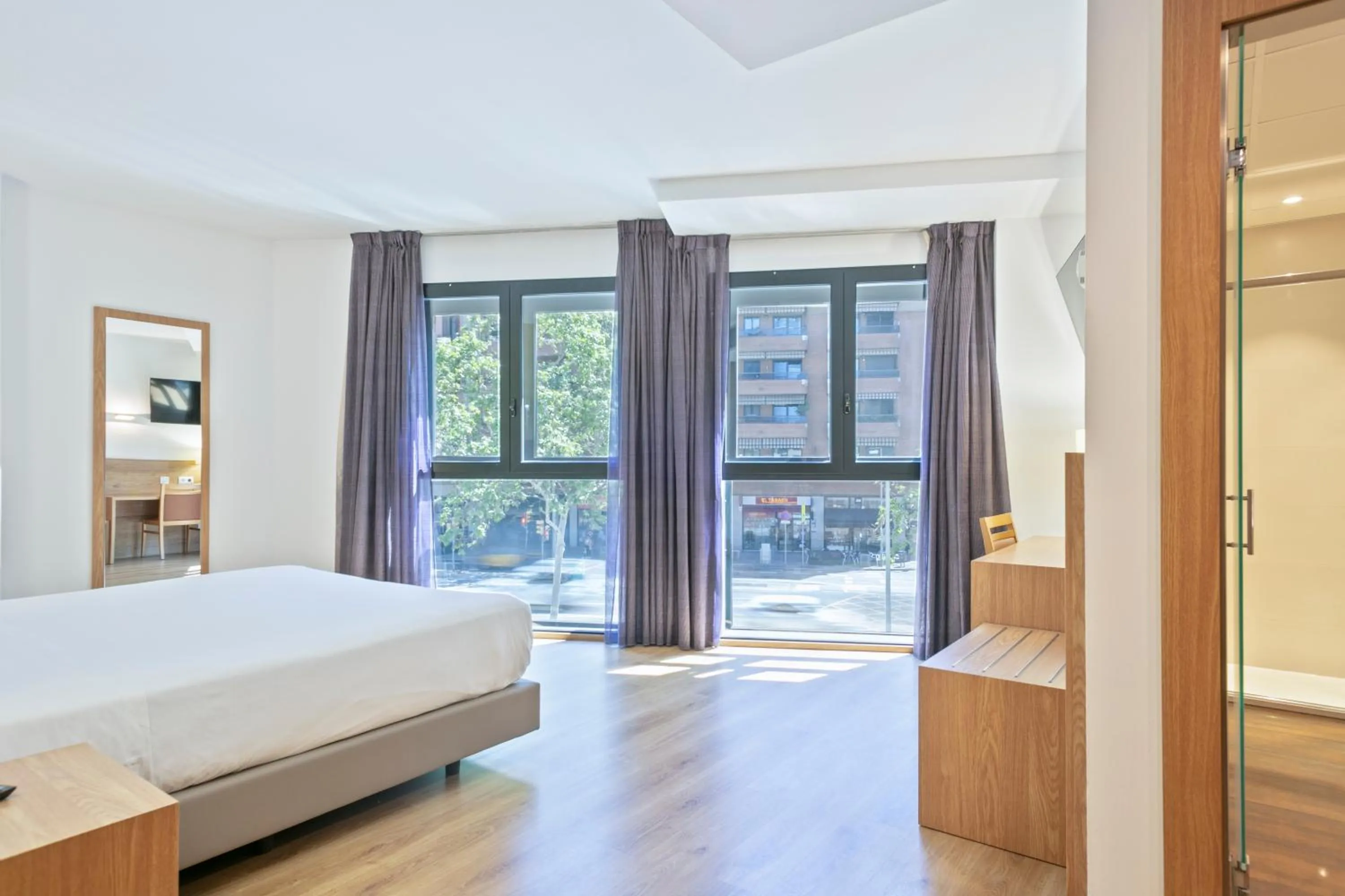 Bedroom, Bed in Hotel Acta Azul Barcelona