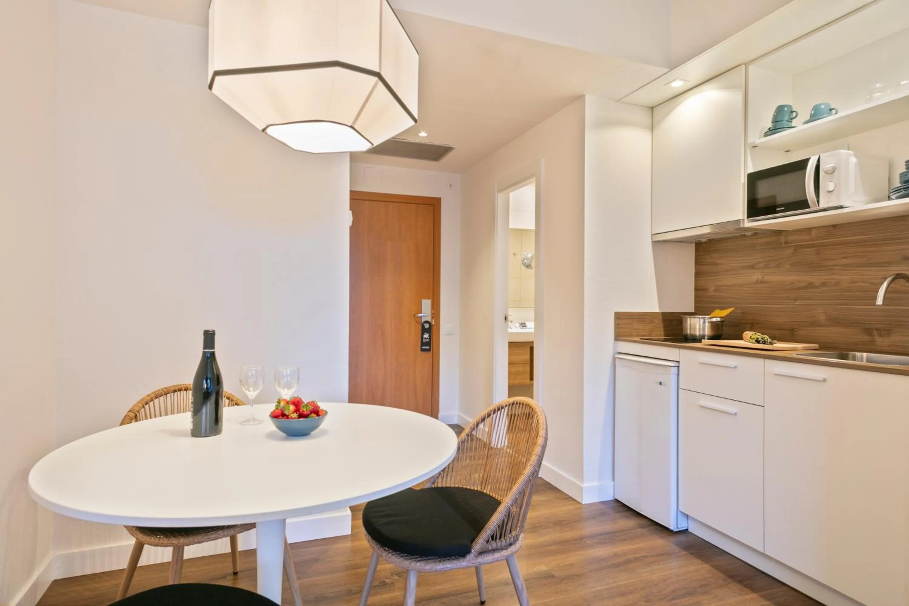 kitchen in Hotel Acta Azul Barcelona