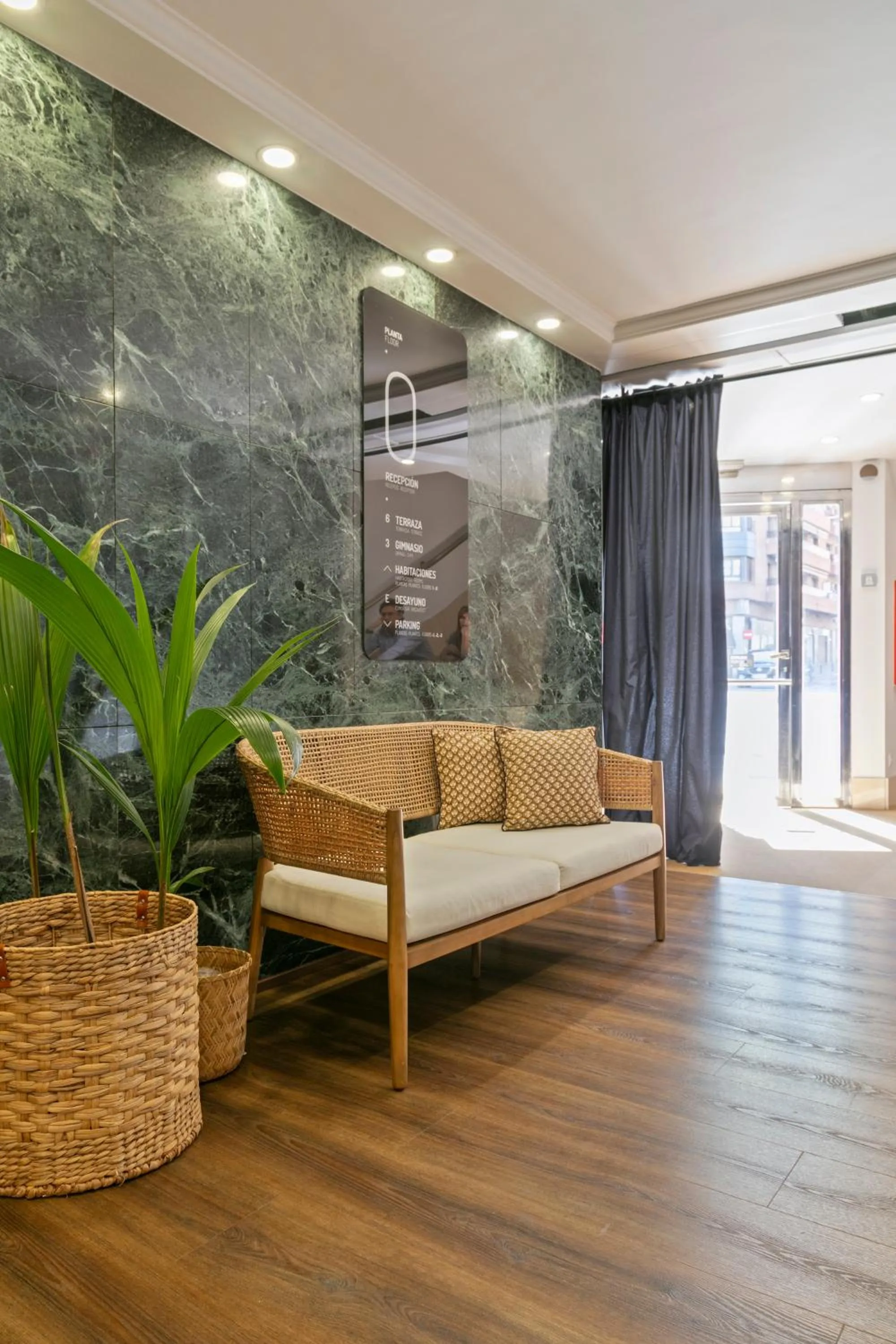 Lobby or reception in Hotel Acta Azul Barcelona