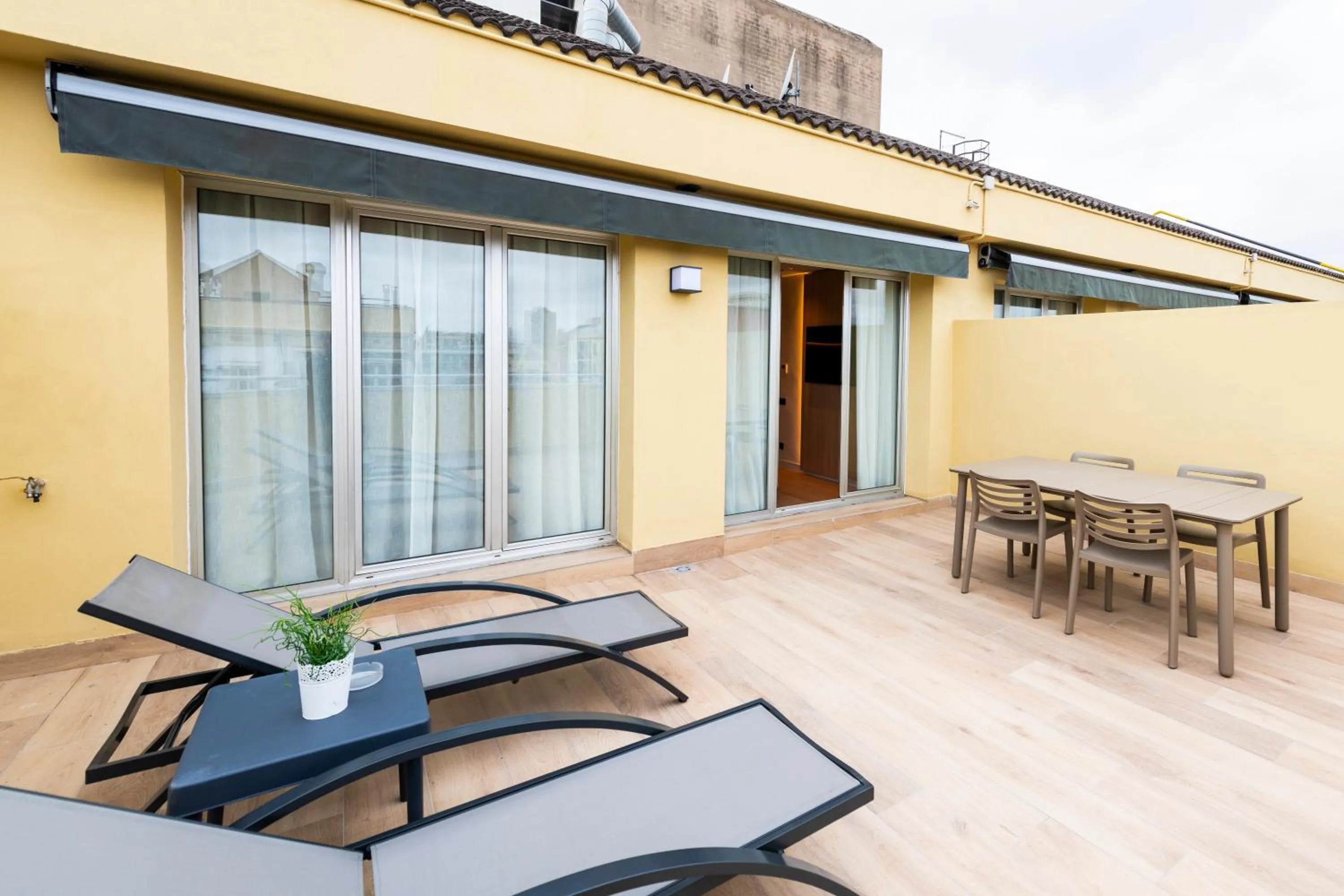 Balcony/Terrace in Aparthotel Atenea Calabria