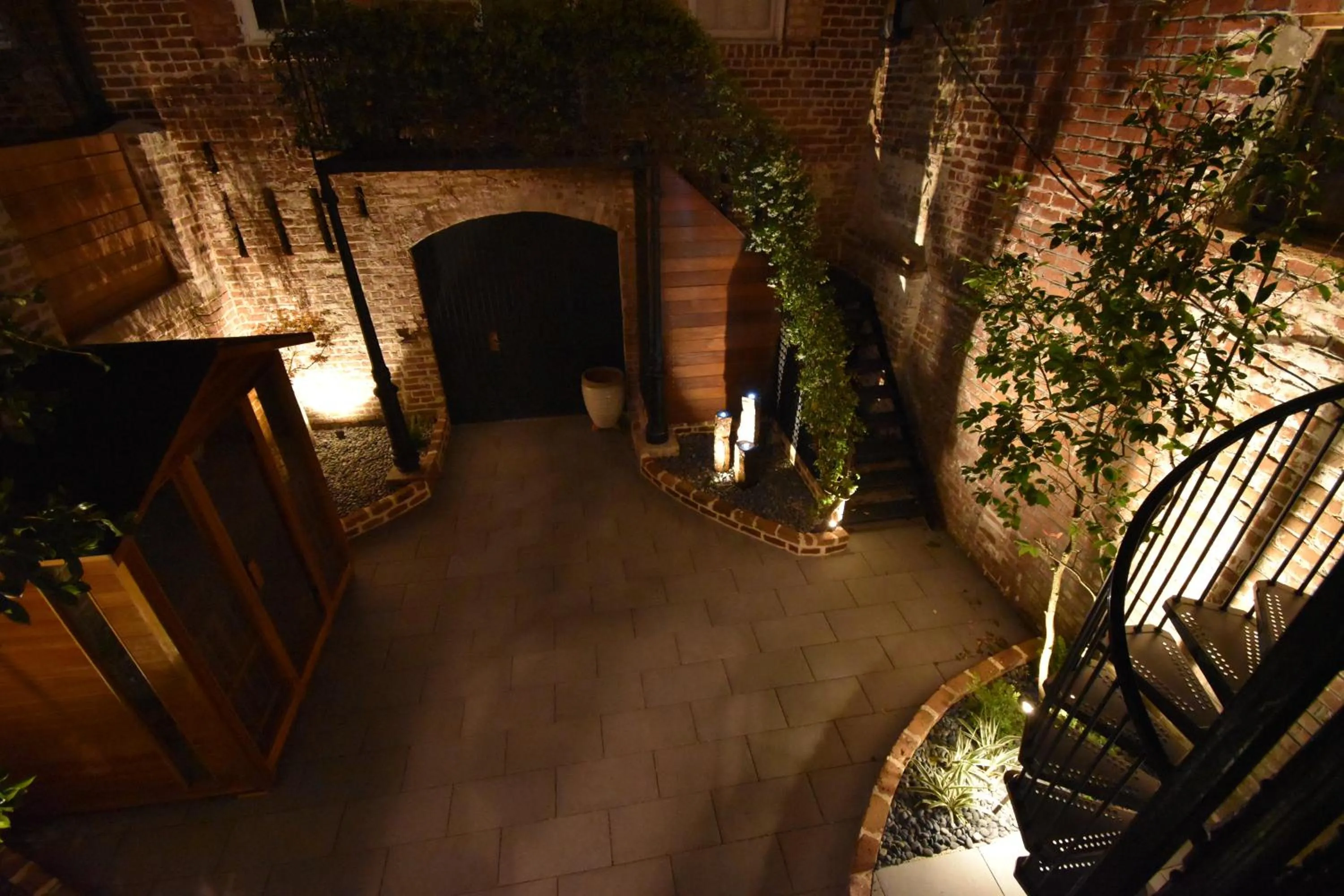 Inner courtyard view in Be Our Gaston's A Walk in the Park