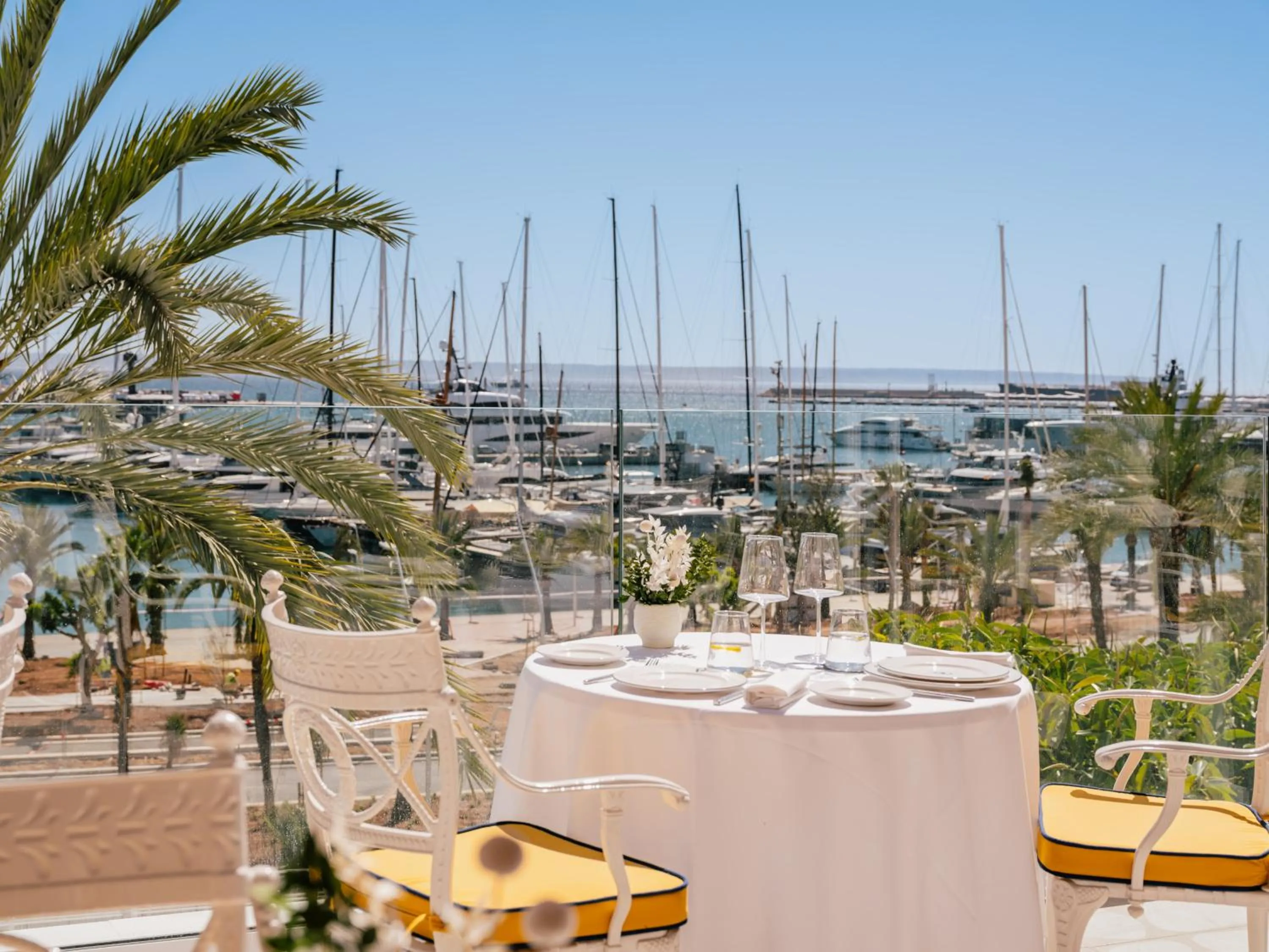 Restaurant/places to eat in Hotel Victoria Gran Meliá