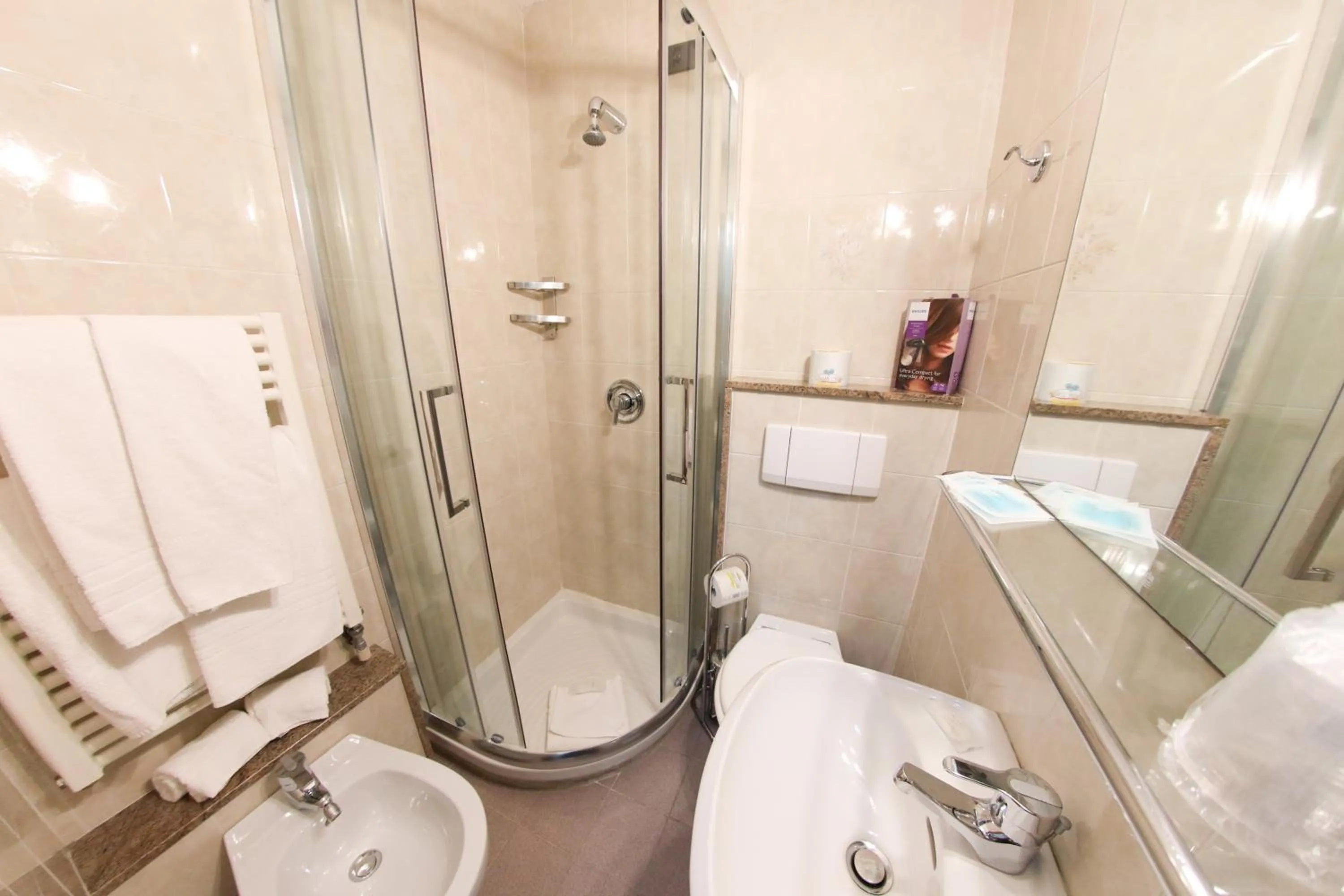 Shower in HOTEL SPORTING