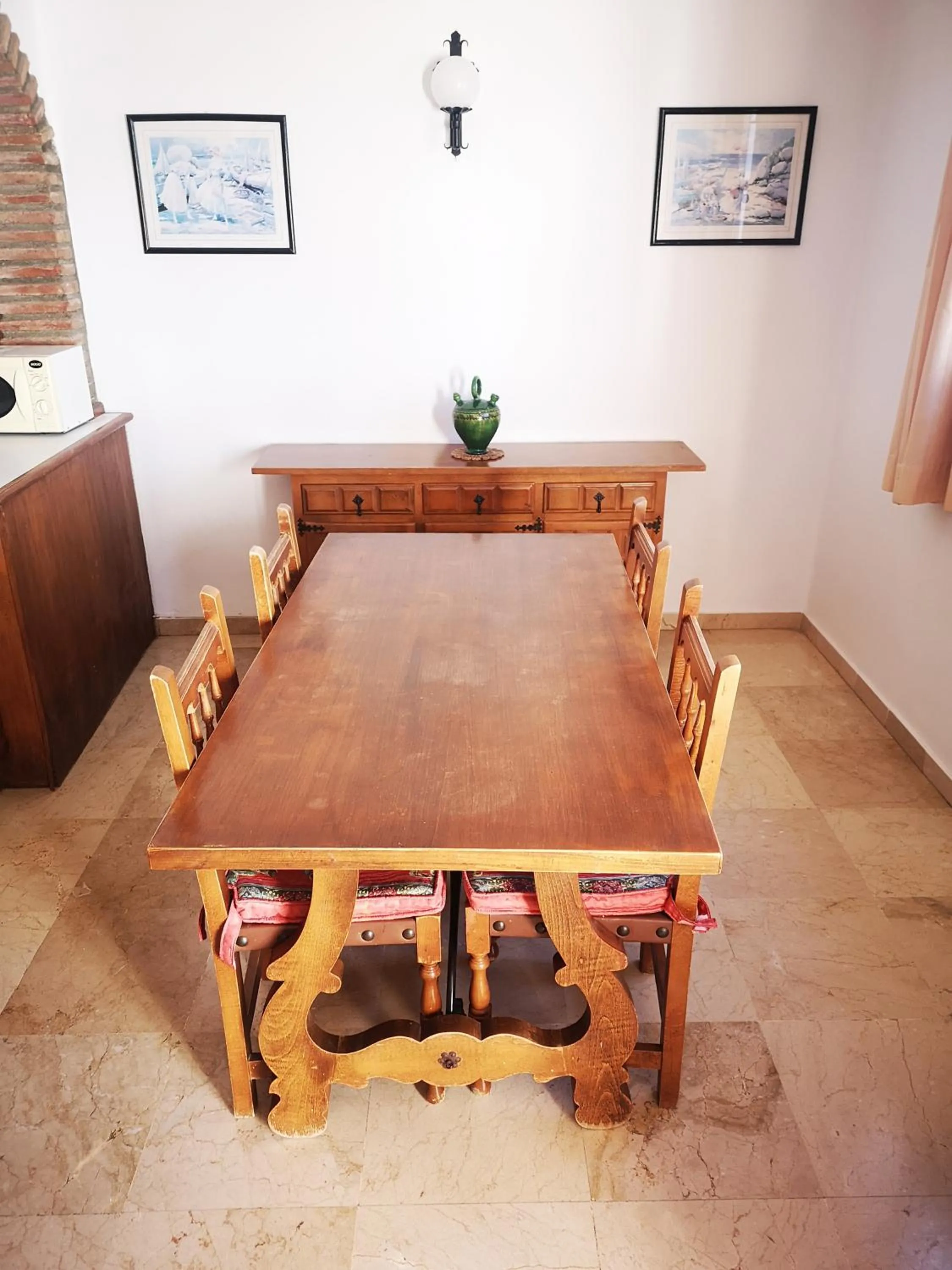 Dining area in El Capistrano