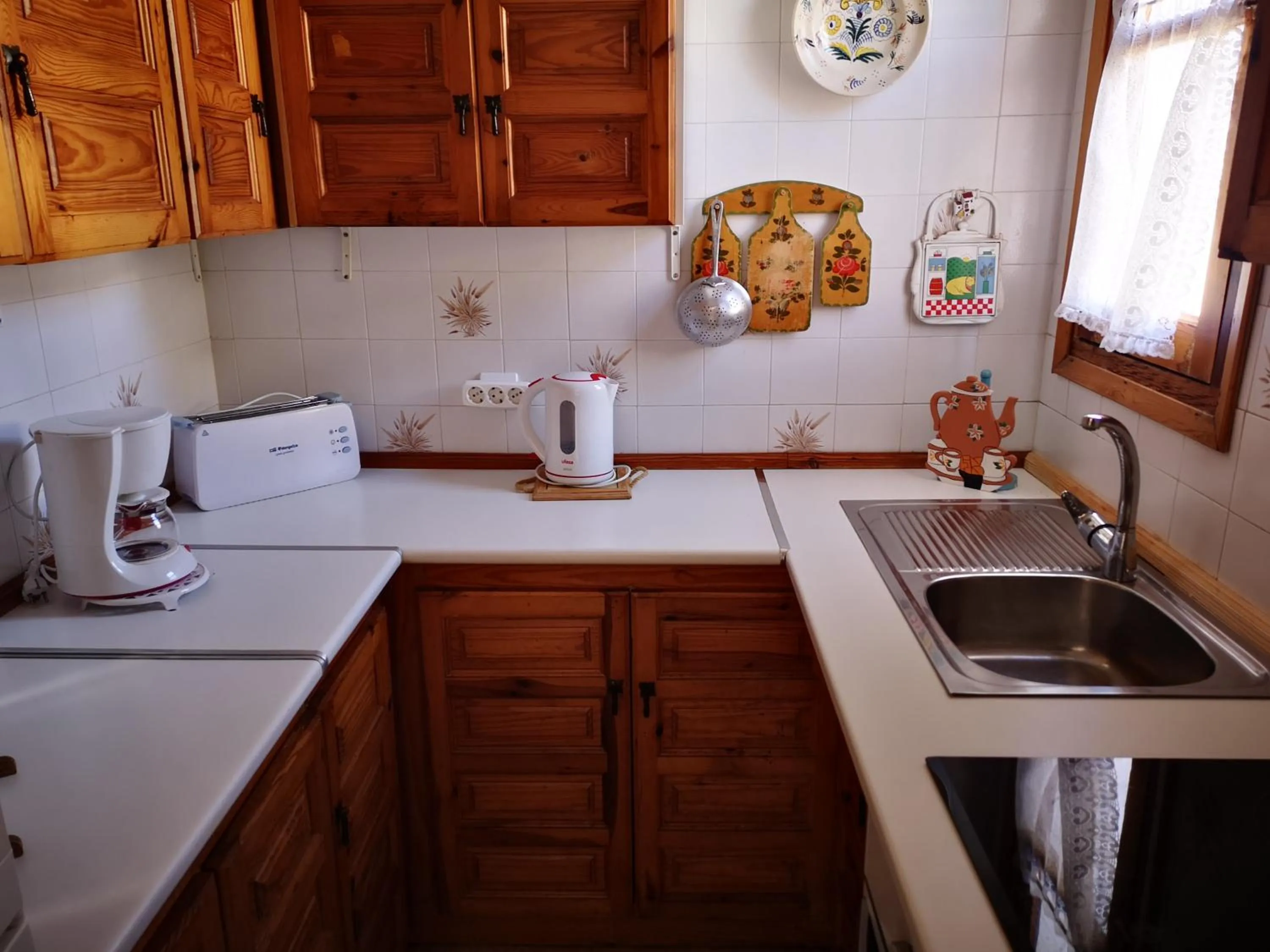 Kitchen or kitchenette in El Capistrano