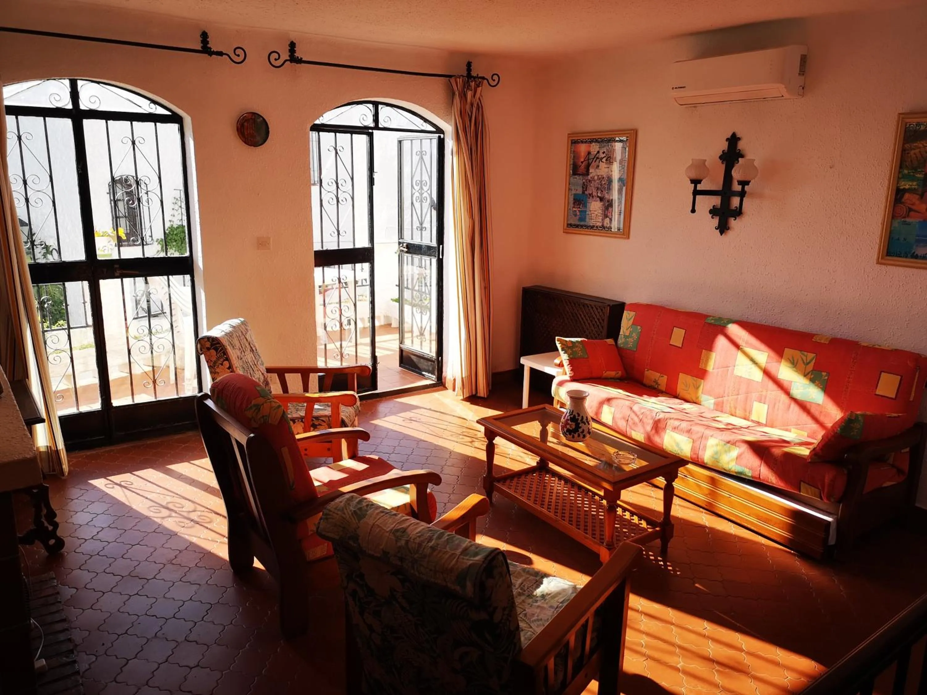 Living room in El Capistrano