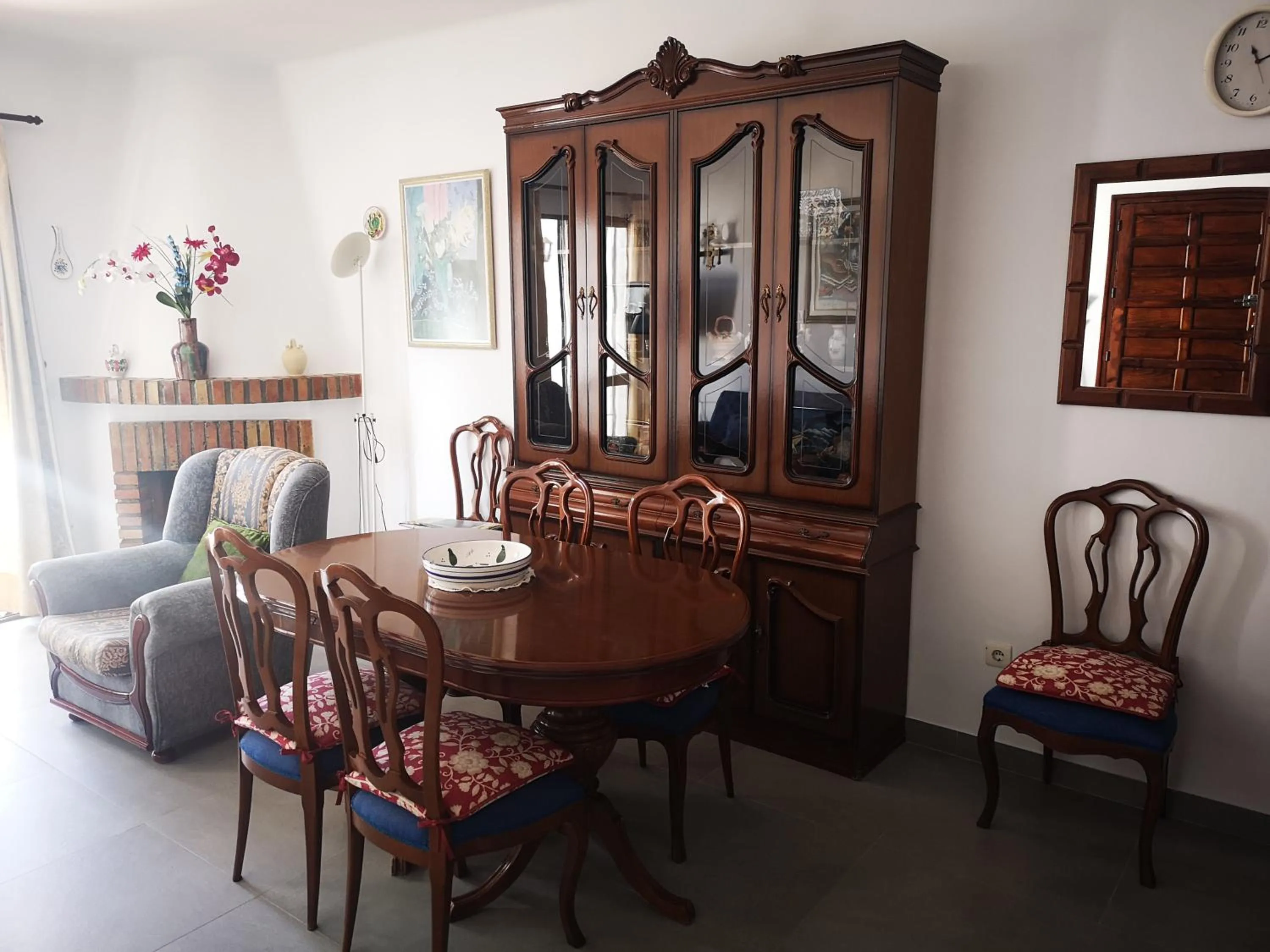 Dining area in El Capistrano