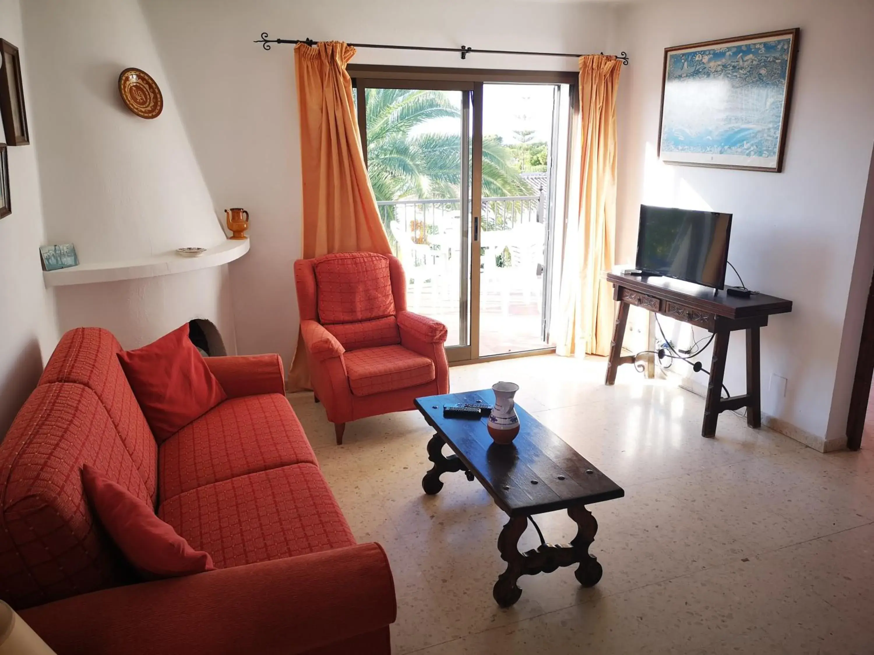 Two-Bedroom Apartment (5 Adults) in El Capistrano Two-Bedroom Apartment (5 Adults) in El Capistrano