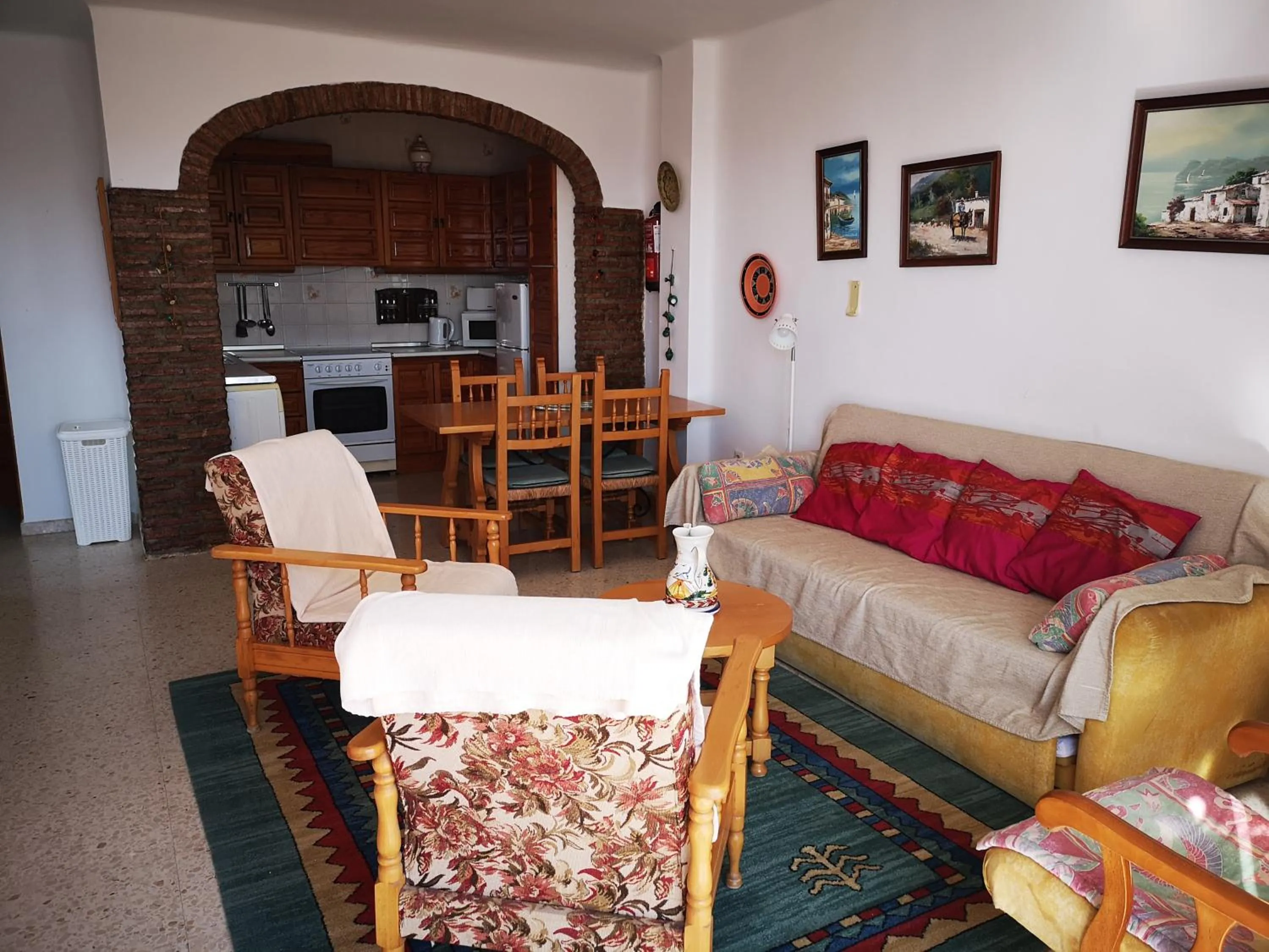 Living room in El Capistrano