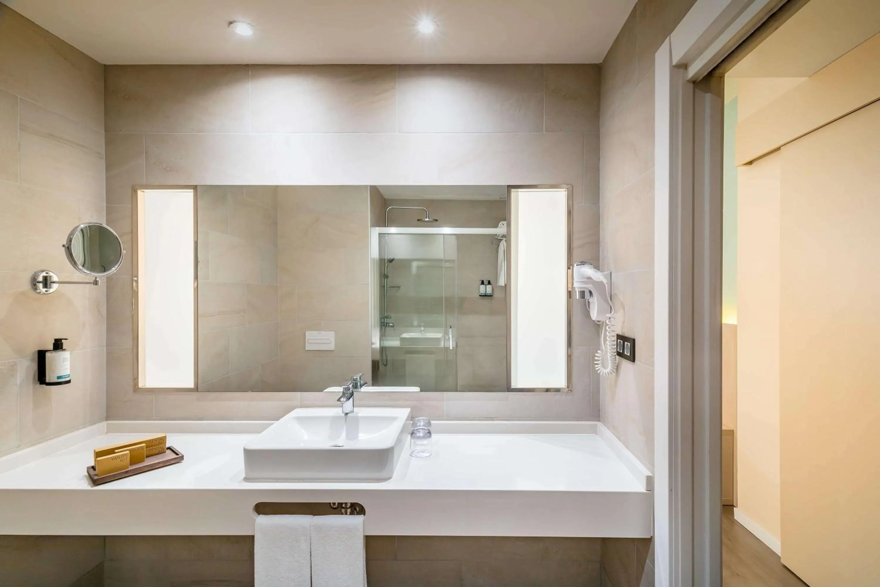 Bathroom in Occidental Fuengirola