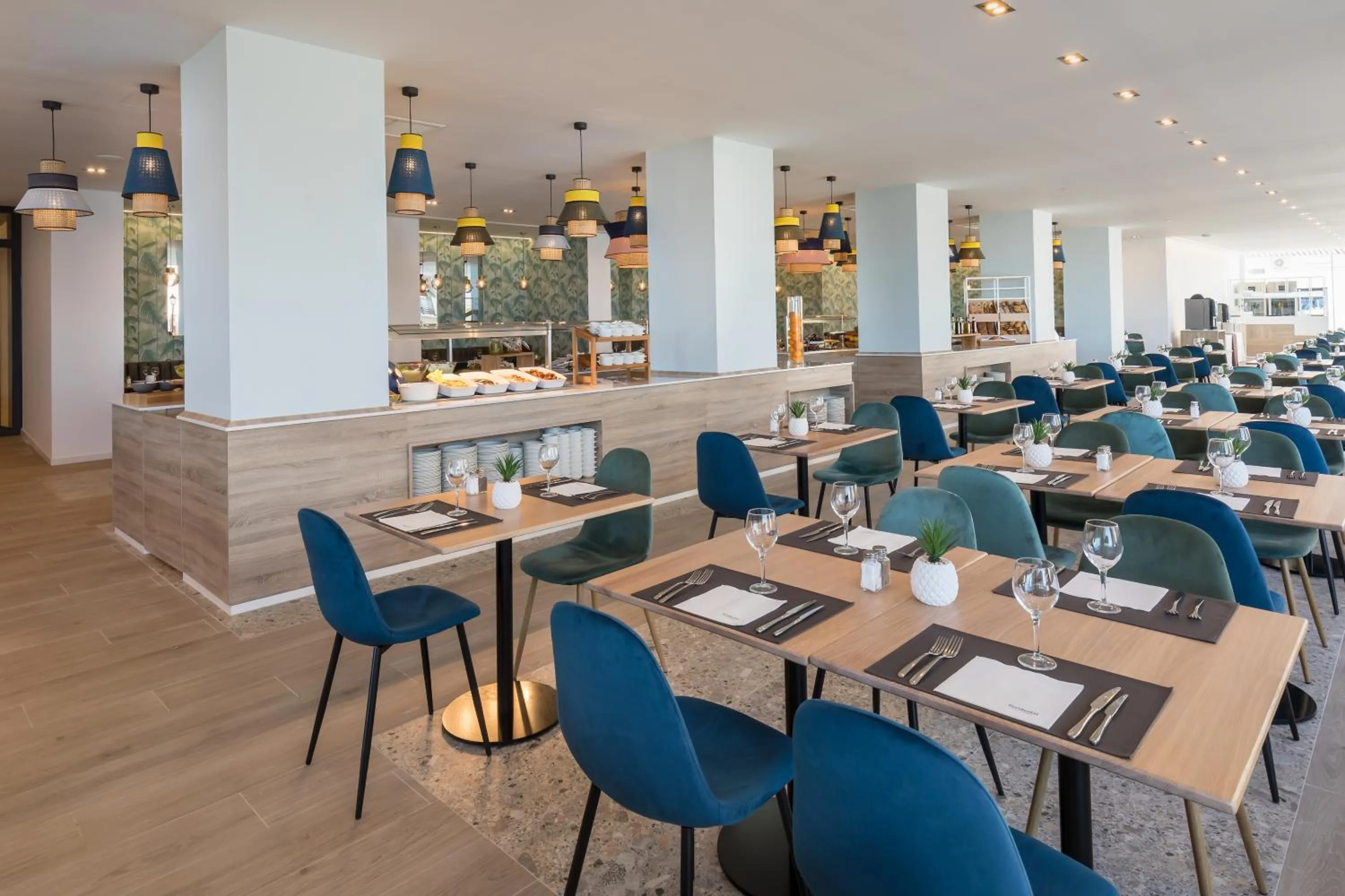 Restaurant/places to eat in Occidental Fuengirola