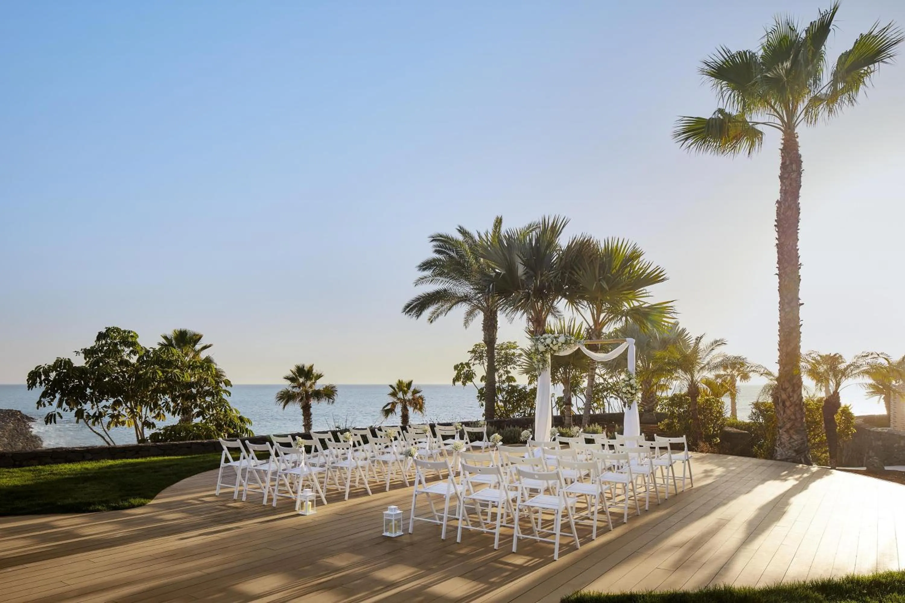 Property building in Tivoli La Caleta Resort