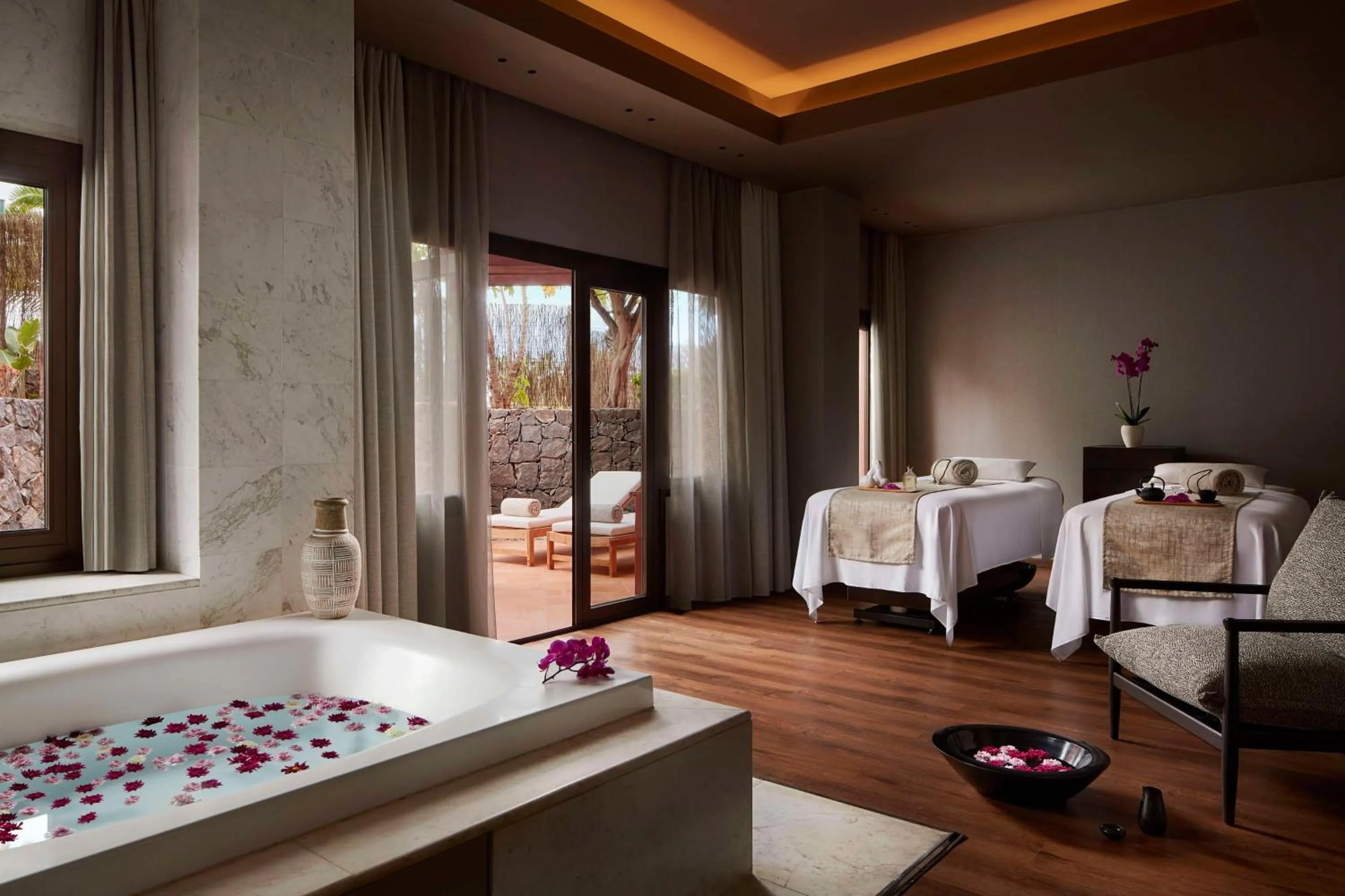 Spa and wellness centre/facilities, Bed in Tivoli La Caleta Resort