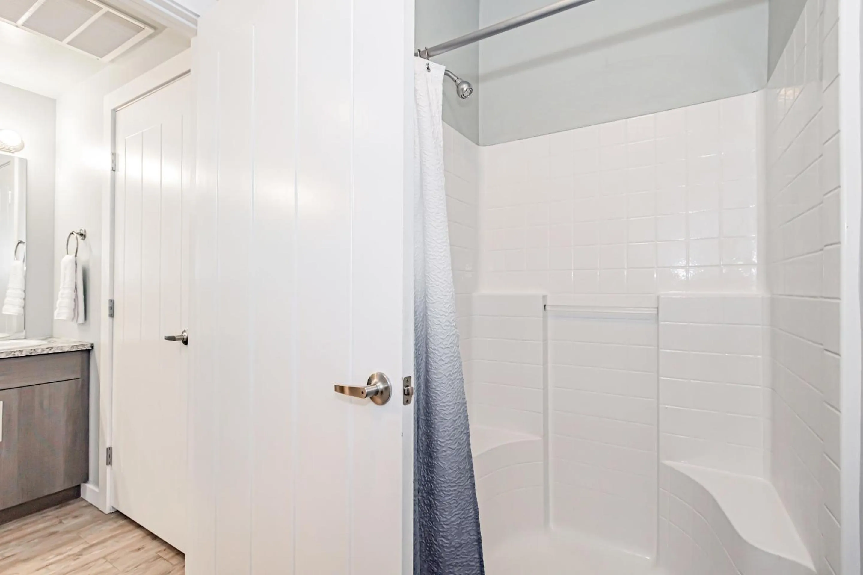 Bathroom in Bringham's Mill Apartments Perfect for Groups Full Kitchen Gym and Free Parking