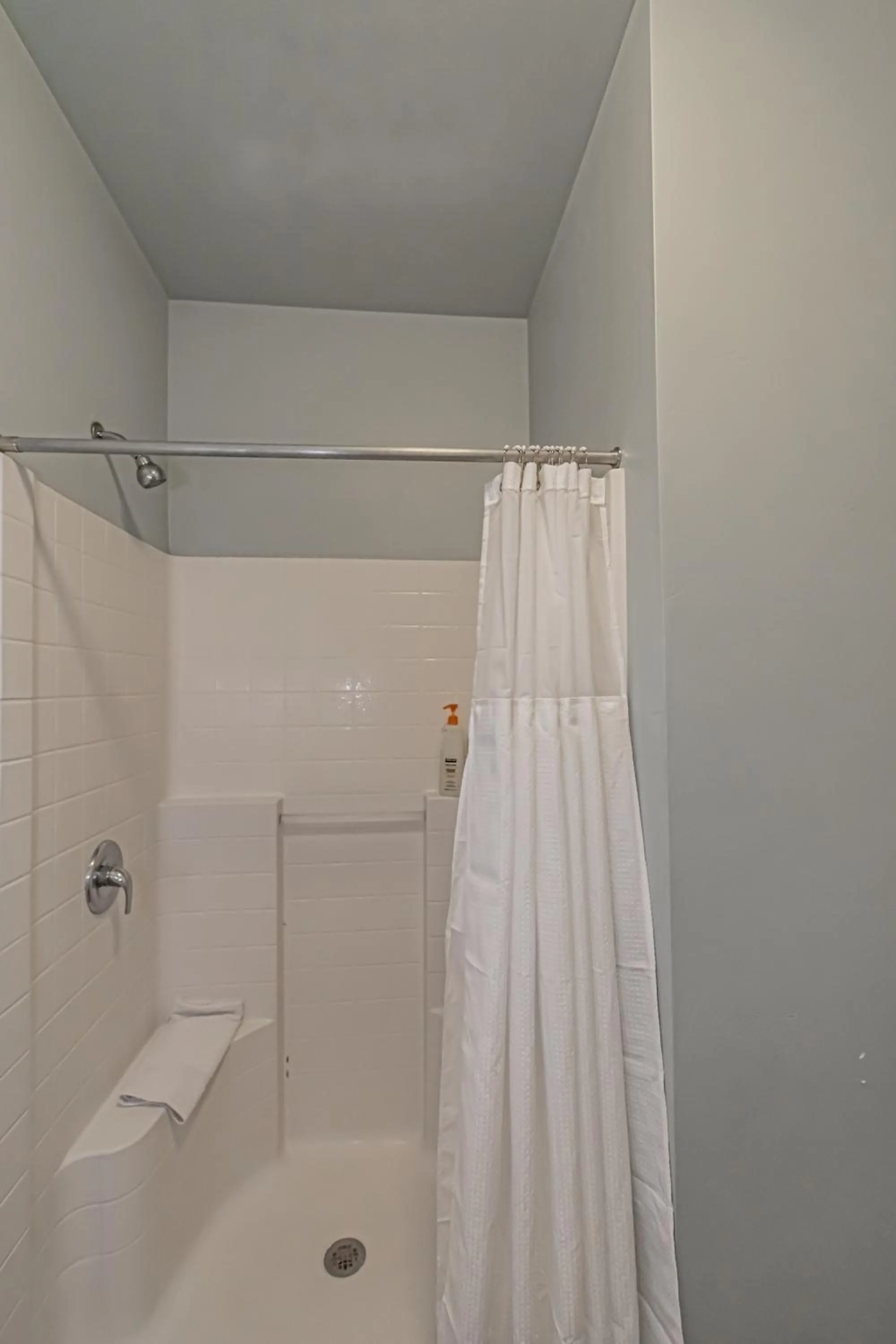 Shower in Bringham's Mill Apartments Perfect for Groups Full Kitchen Gym and Free Parking