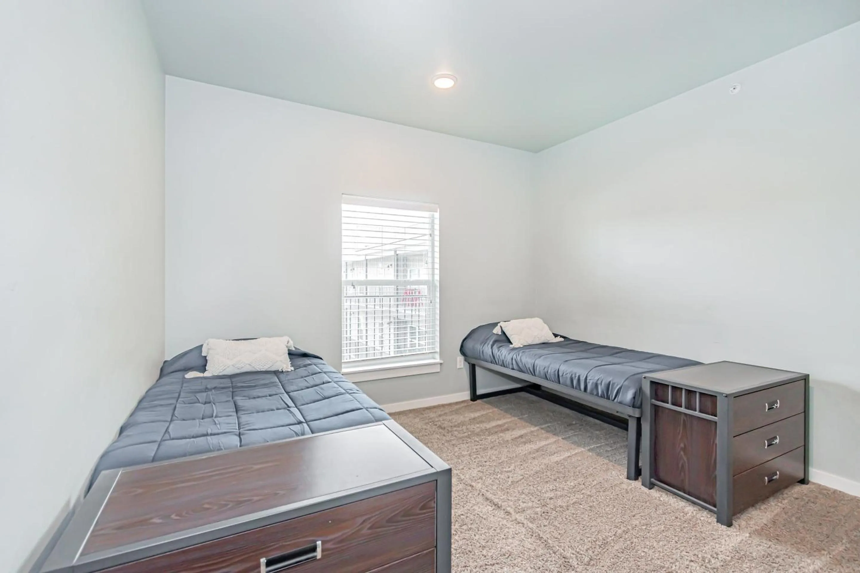 Bedroom, Bed in Bringham's Mill Apartments Perfect for Groups Full Kitchen Gym and Free Parking