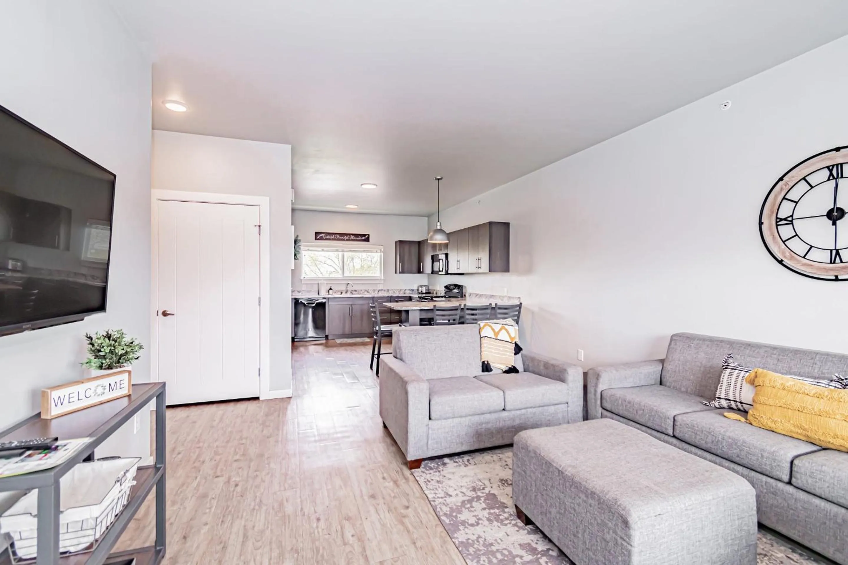 Bringham's Mill Apartments Perfect for Groups Full Kitchen Gym and Free Parking