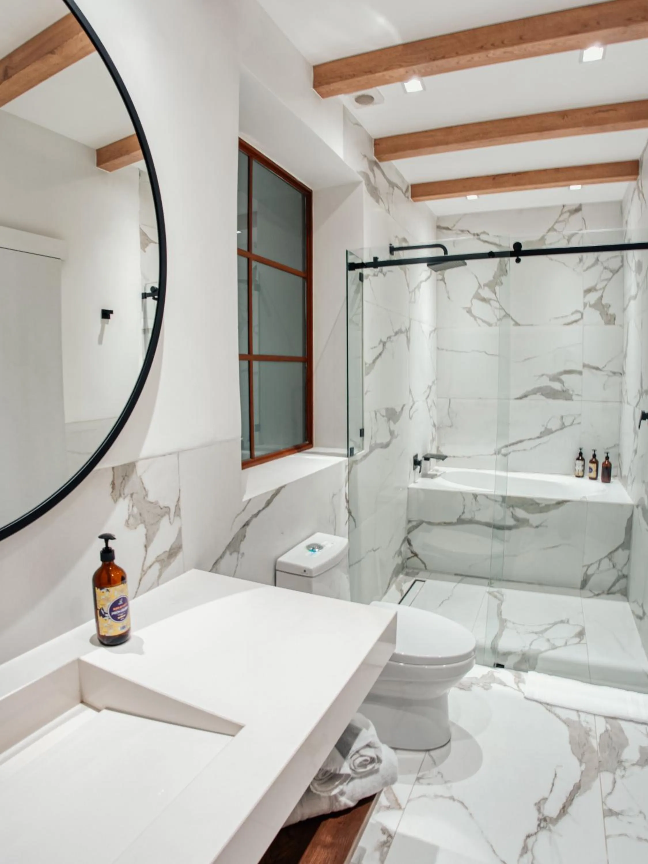 Shower in Wanderlot - Hotel Plaza Central