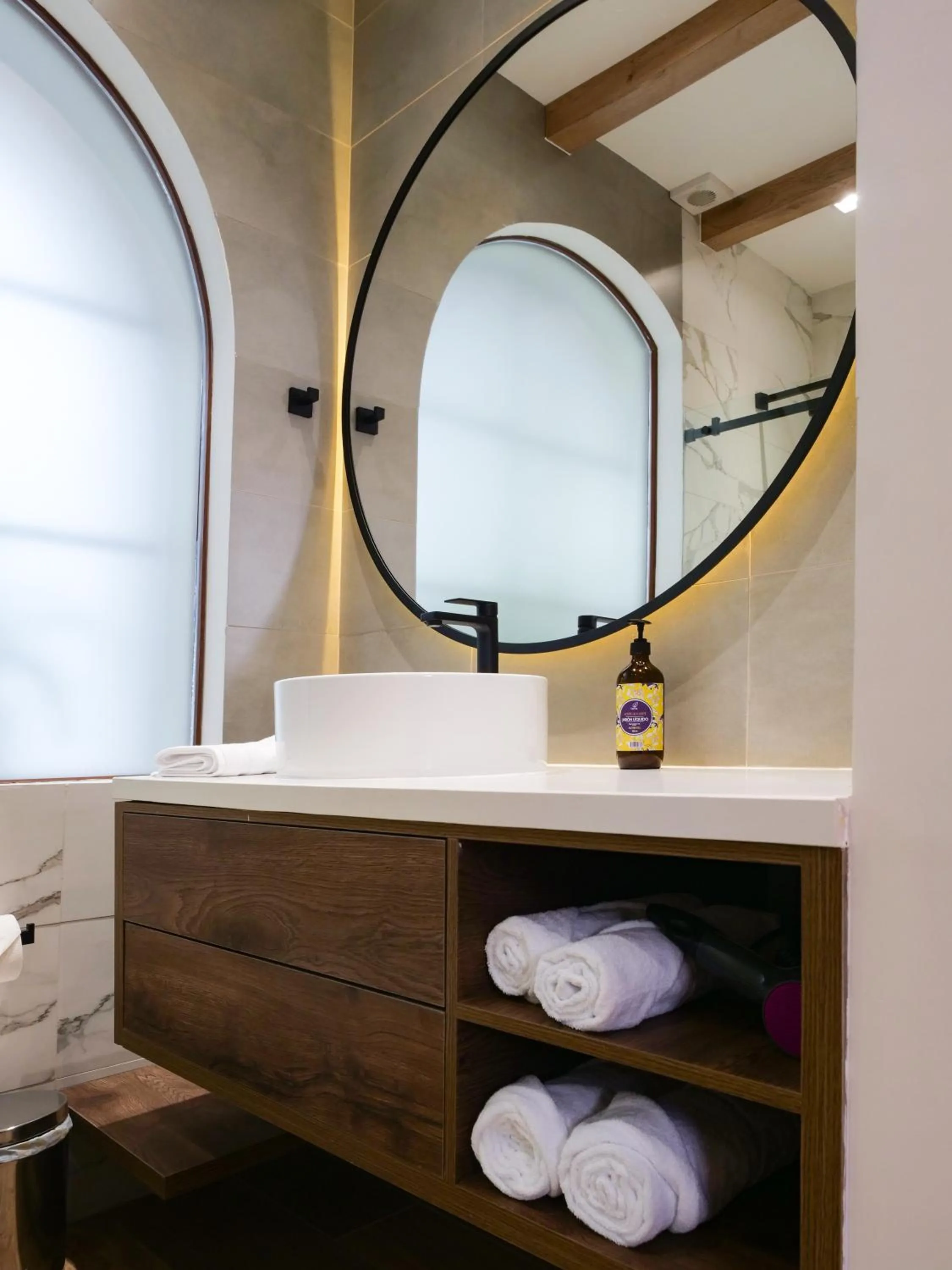 Shower in Wanderlot - Hotel Plaza Central