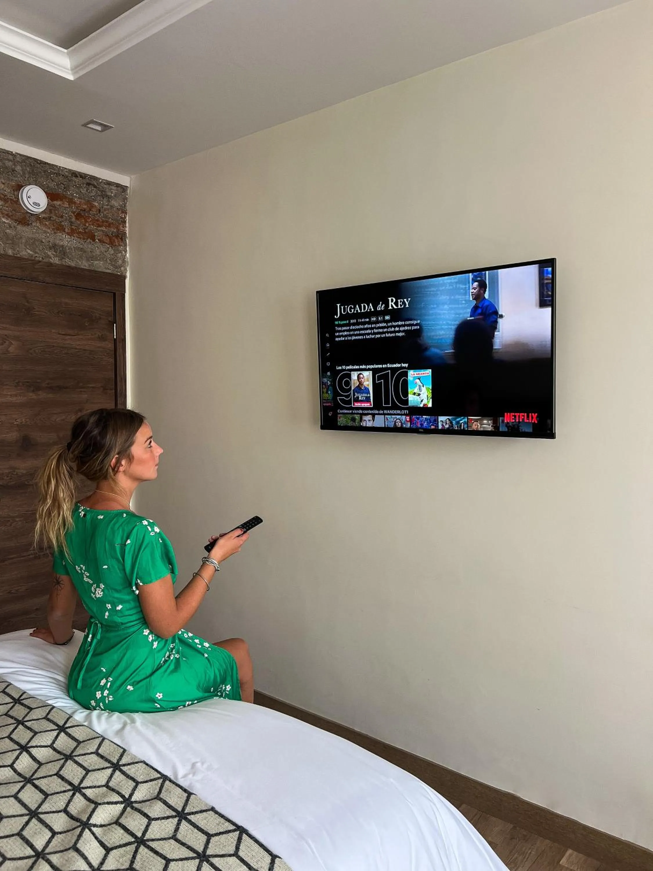 TV and multimedia, Bed in Wanderlot - Hotel Plaza Central