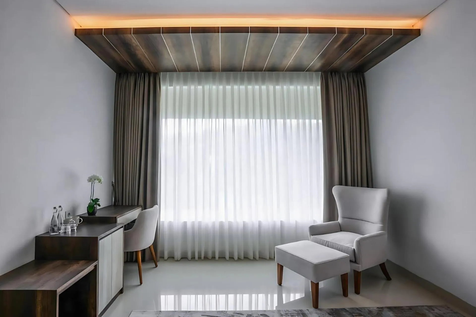 Seating area in Forest Hills Hotel