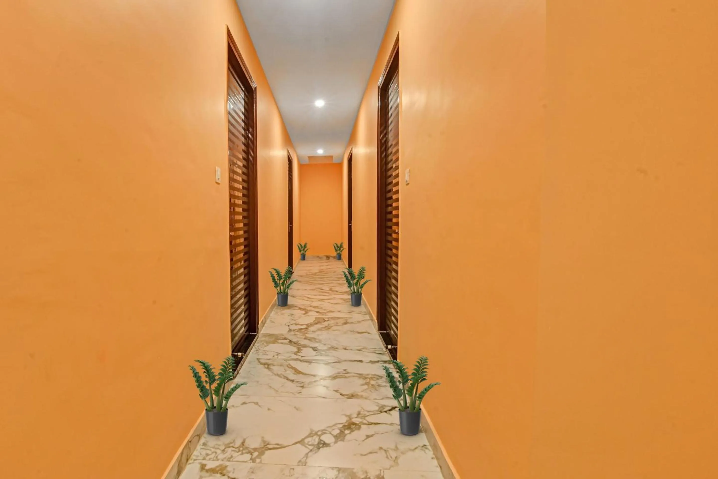 Lobby or reception in OYO Townhouse 1123 Kalyanpur Metro