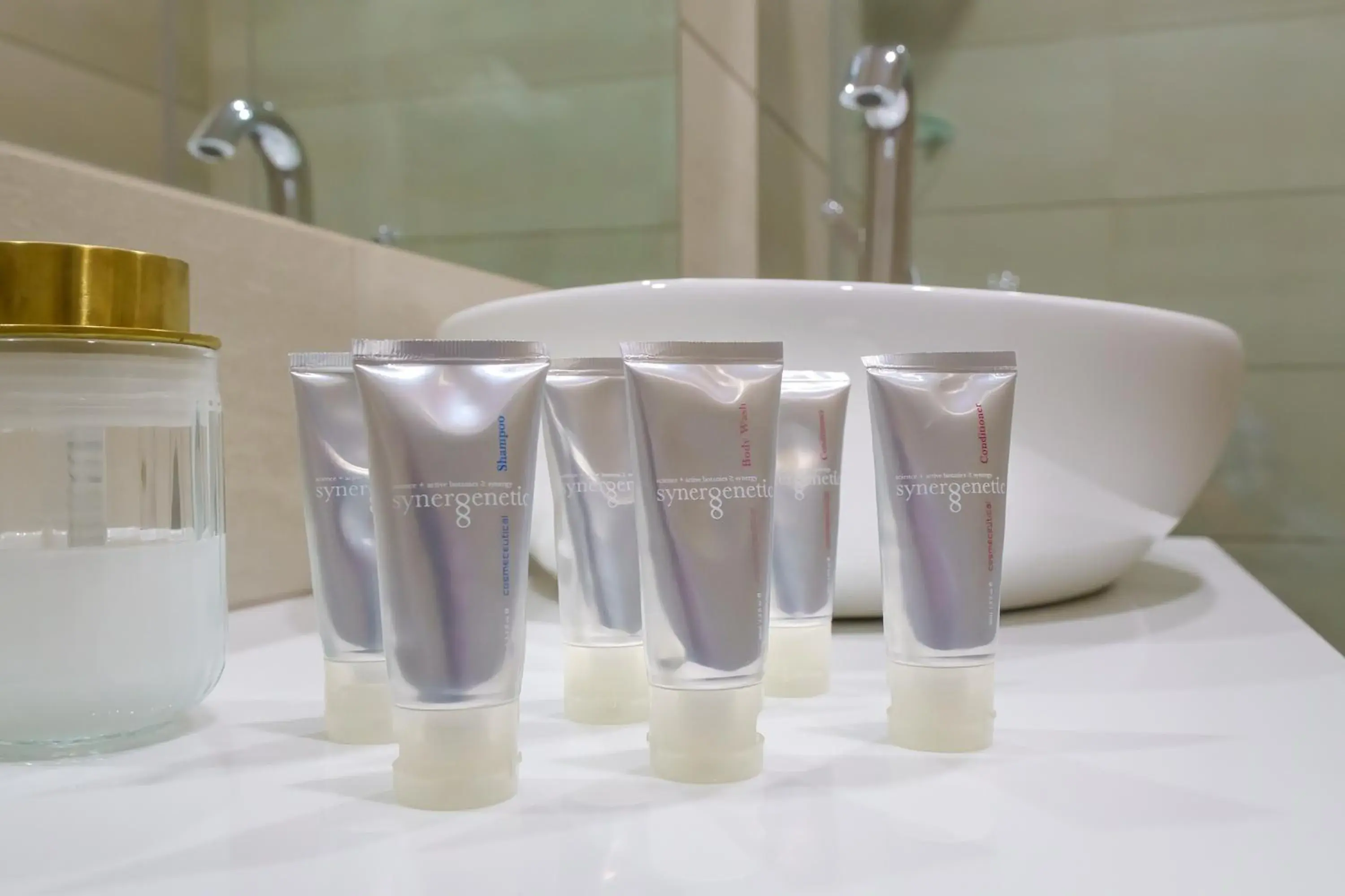 Deluxe King Room in Clarendon Hotel Deluxe King Room in Clarendon Hotel