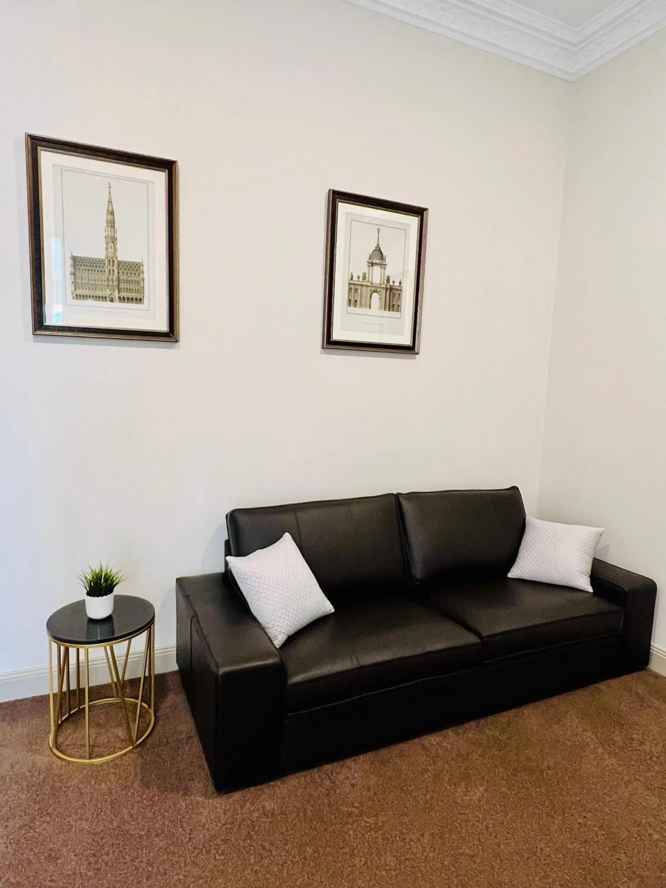 Family Suite in Clarendon Hotel Family Suite in Clarendon Hotel