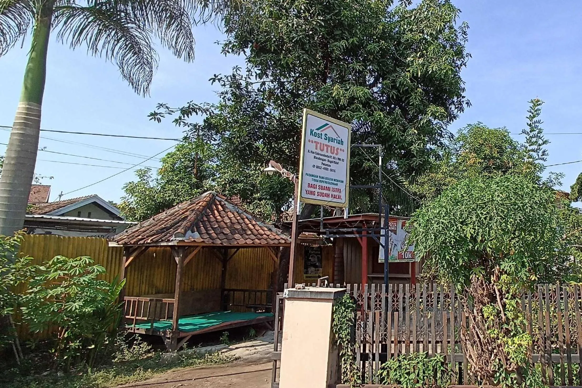 Logo/Certificate/Sign in Tutus Homestay Syariah RedPartner